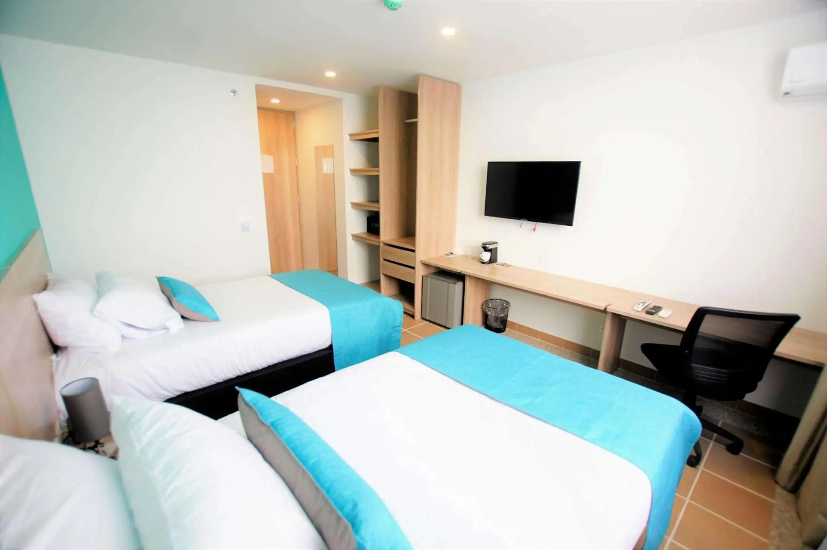 Standard Twin Room - single occupancy in Best Western Puerto Gaitan Standard Twin Room - single occupancy in Best Western Puerto Gaitan