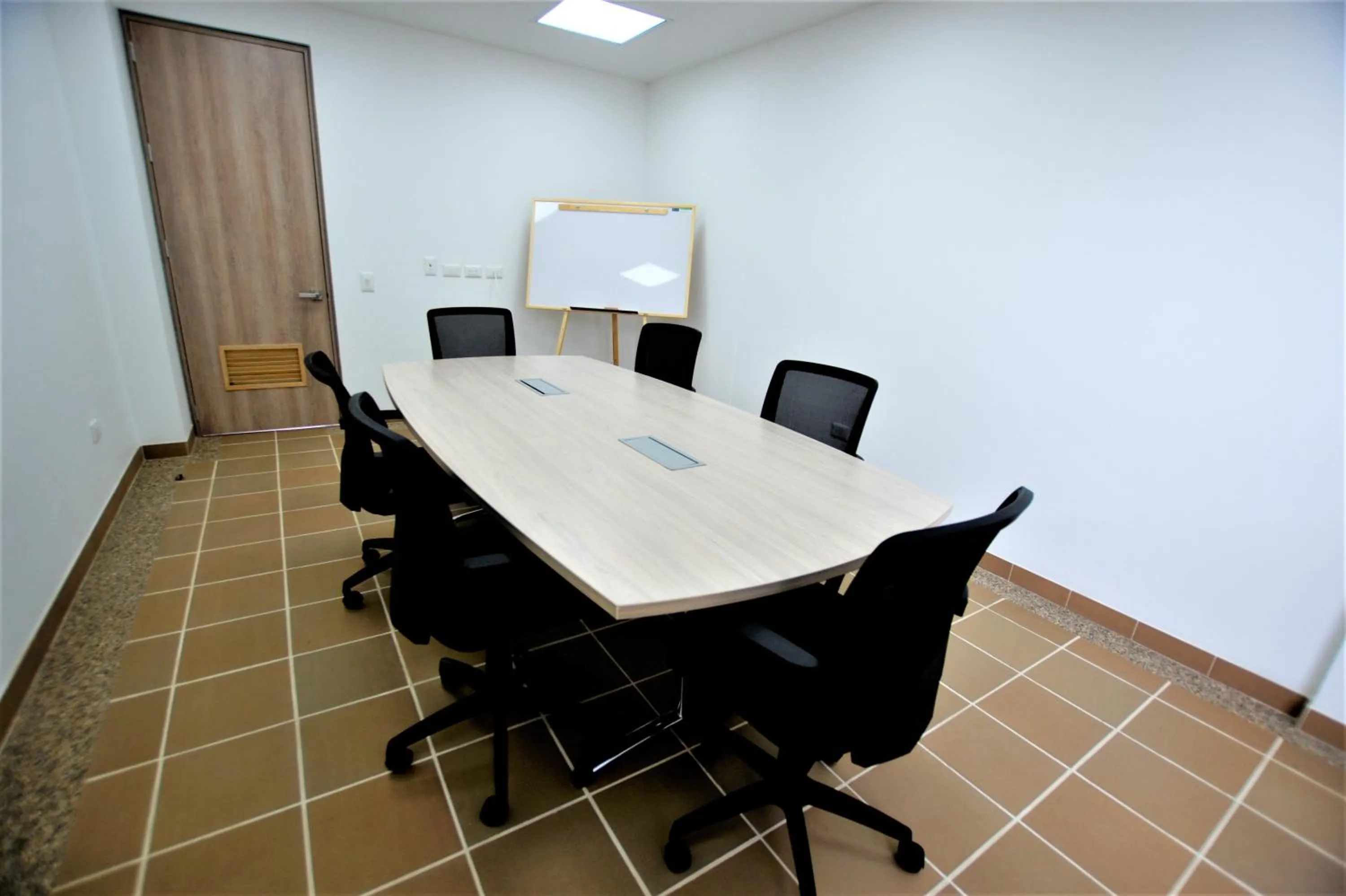 Meeting/conference room in Best Western Puerto Gaitan