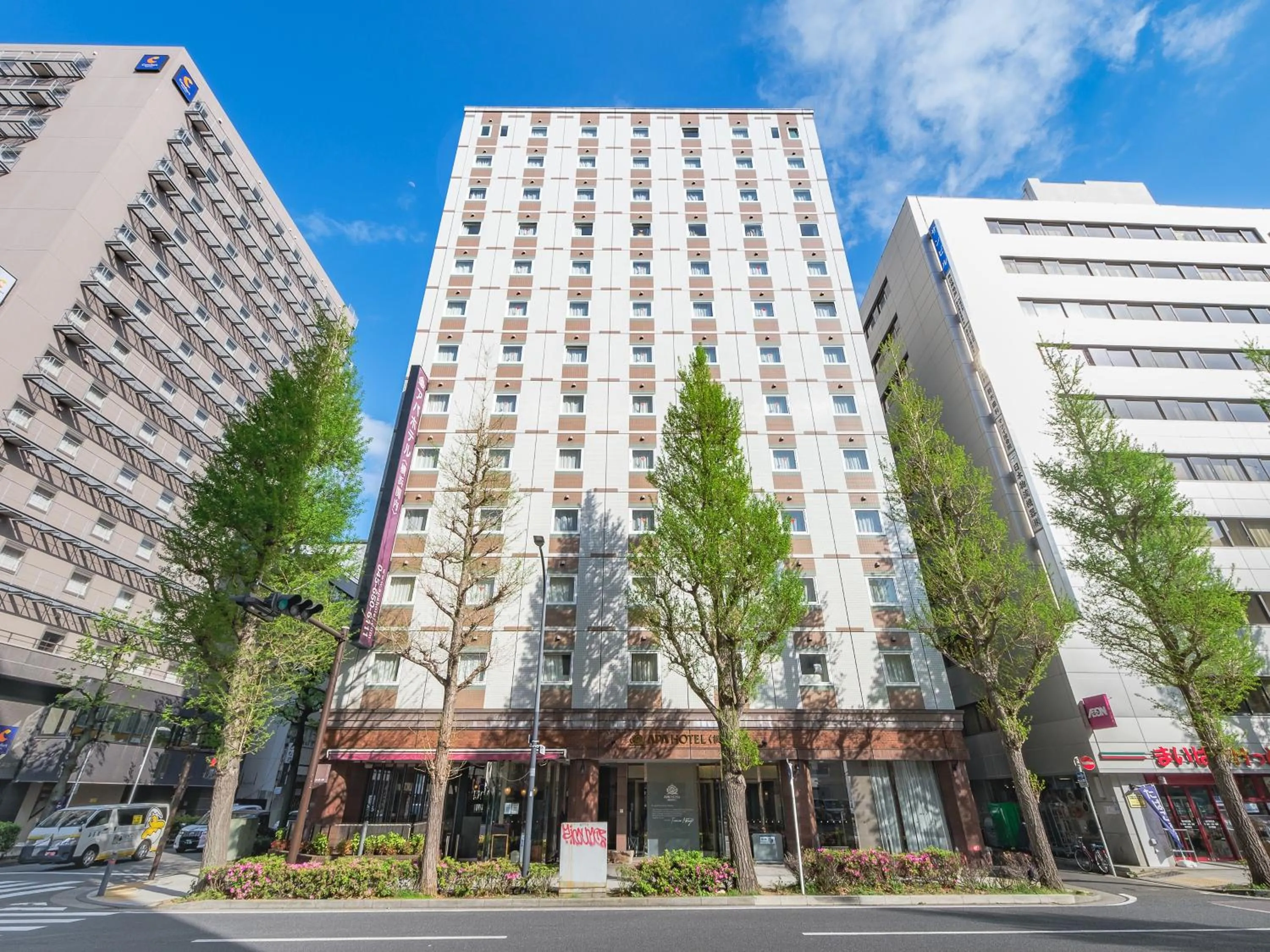 Property building in APA Hotel Yokohama Kannai