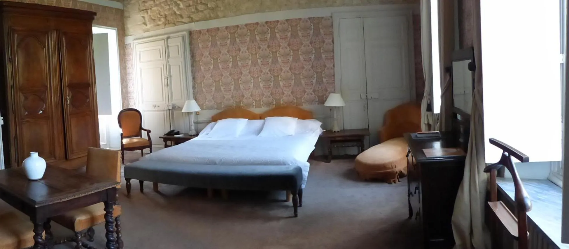 Day, Bed in Château d'Arpaillargues - TERITORIA