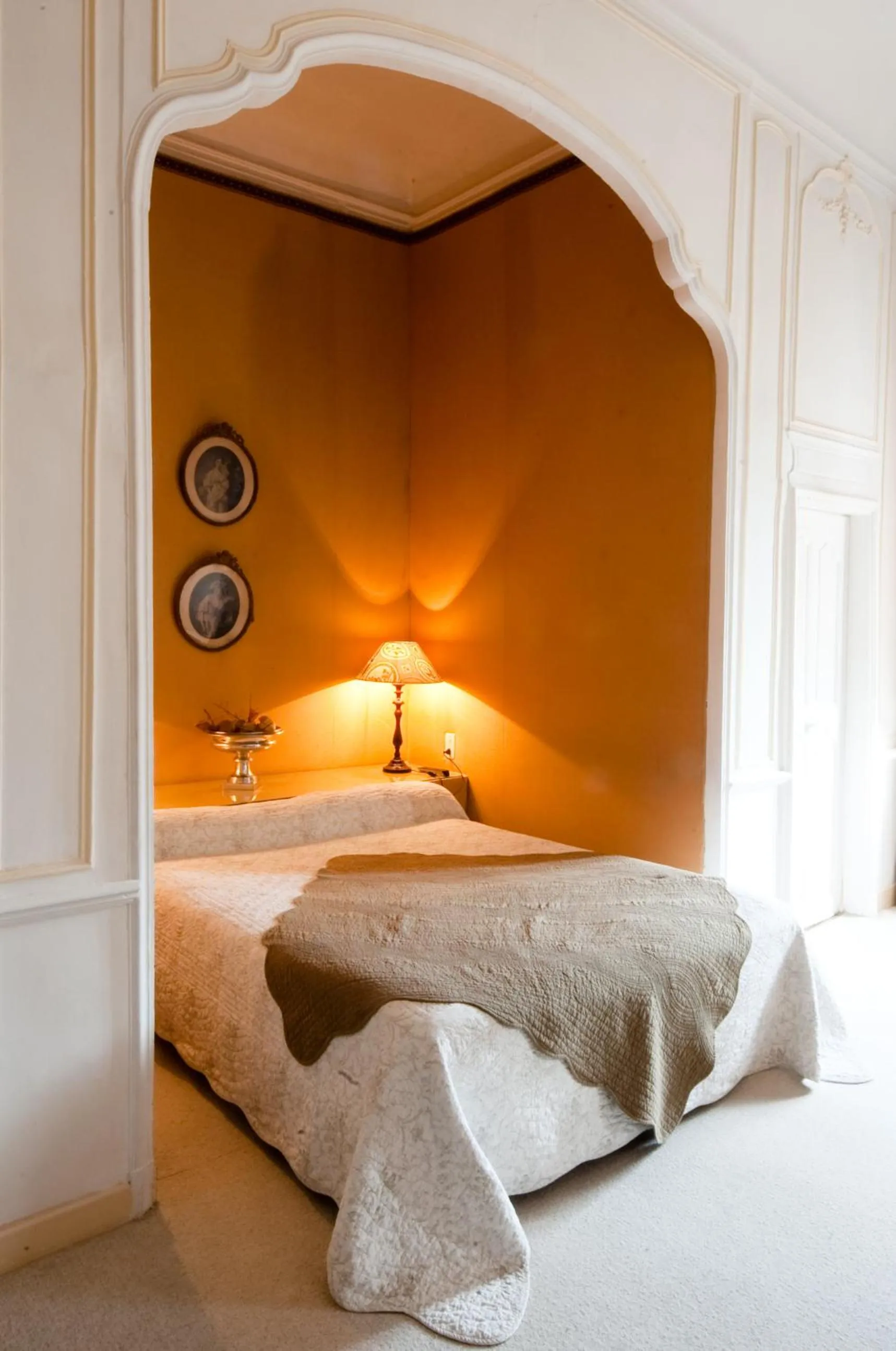 Bed in Château d'Arpaillargues - TERITORIA