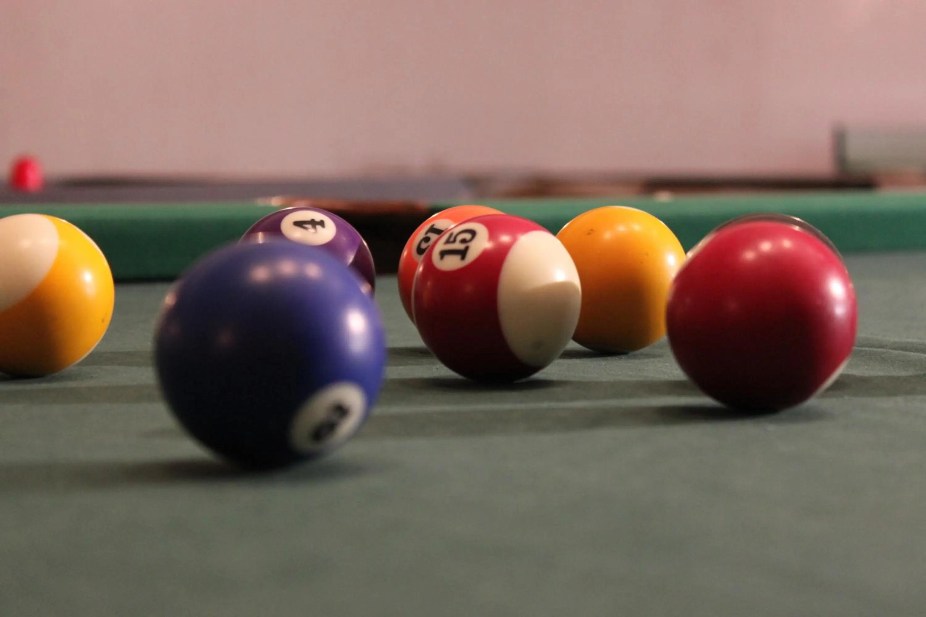 Billiard in Hotel Monet & Rubbens