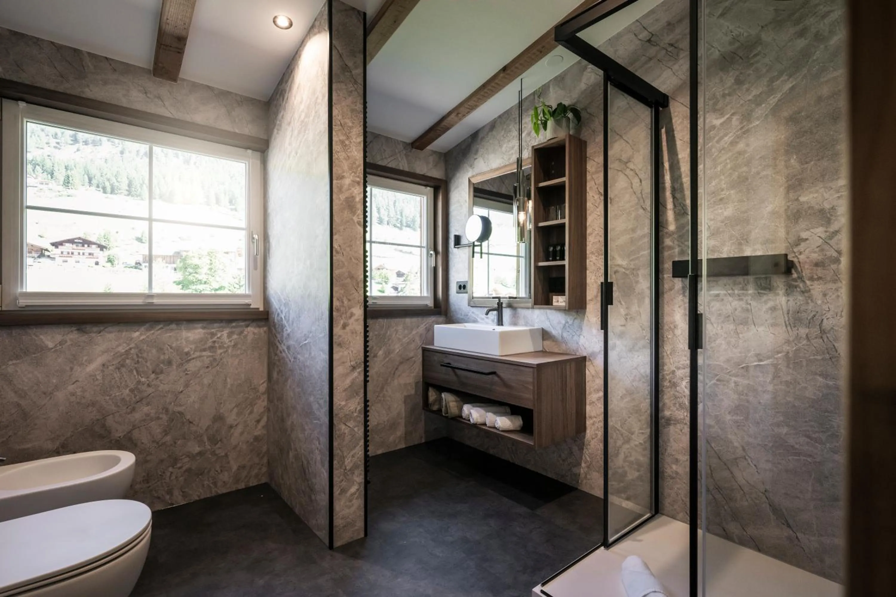 Shower in Alpstay - Hotel Acadia - Adults Mountain Home