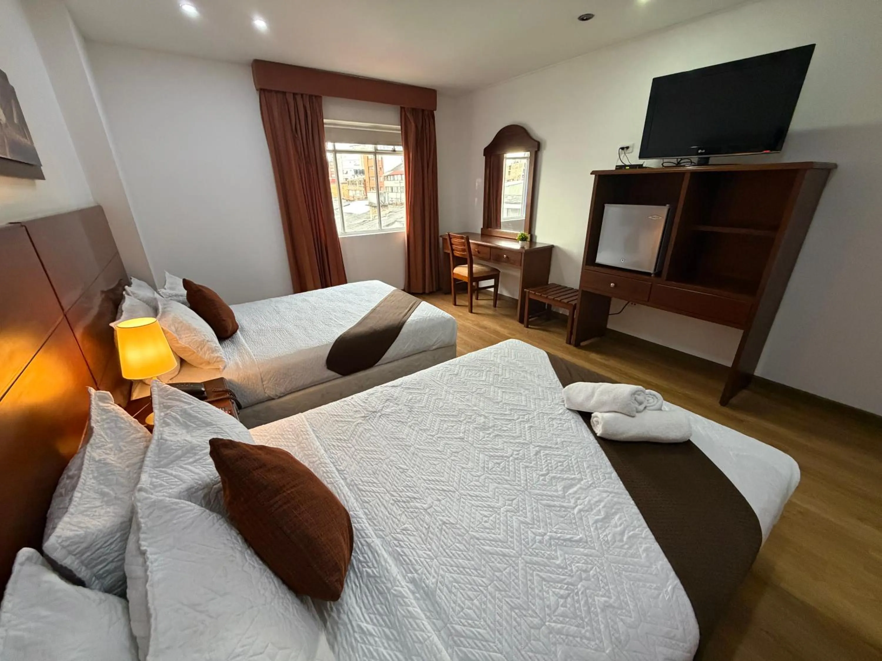 Bedroom, Bed in Blu Inn Hotel