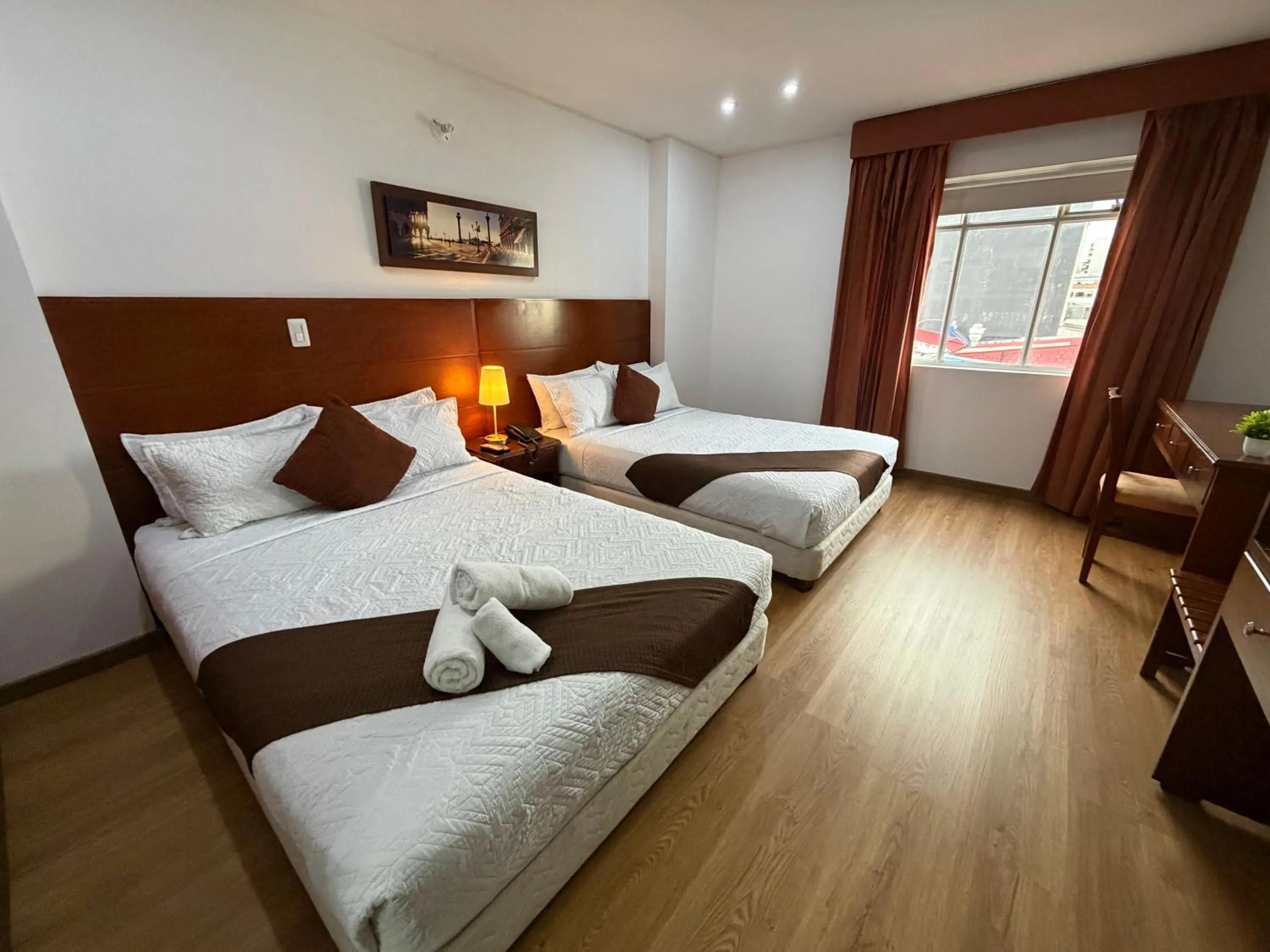 Bedroom, Bed in Blu Inn Hotel