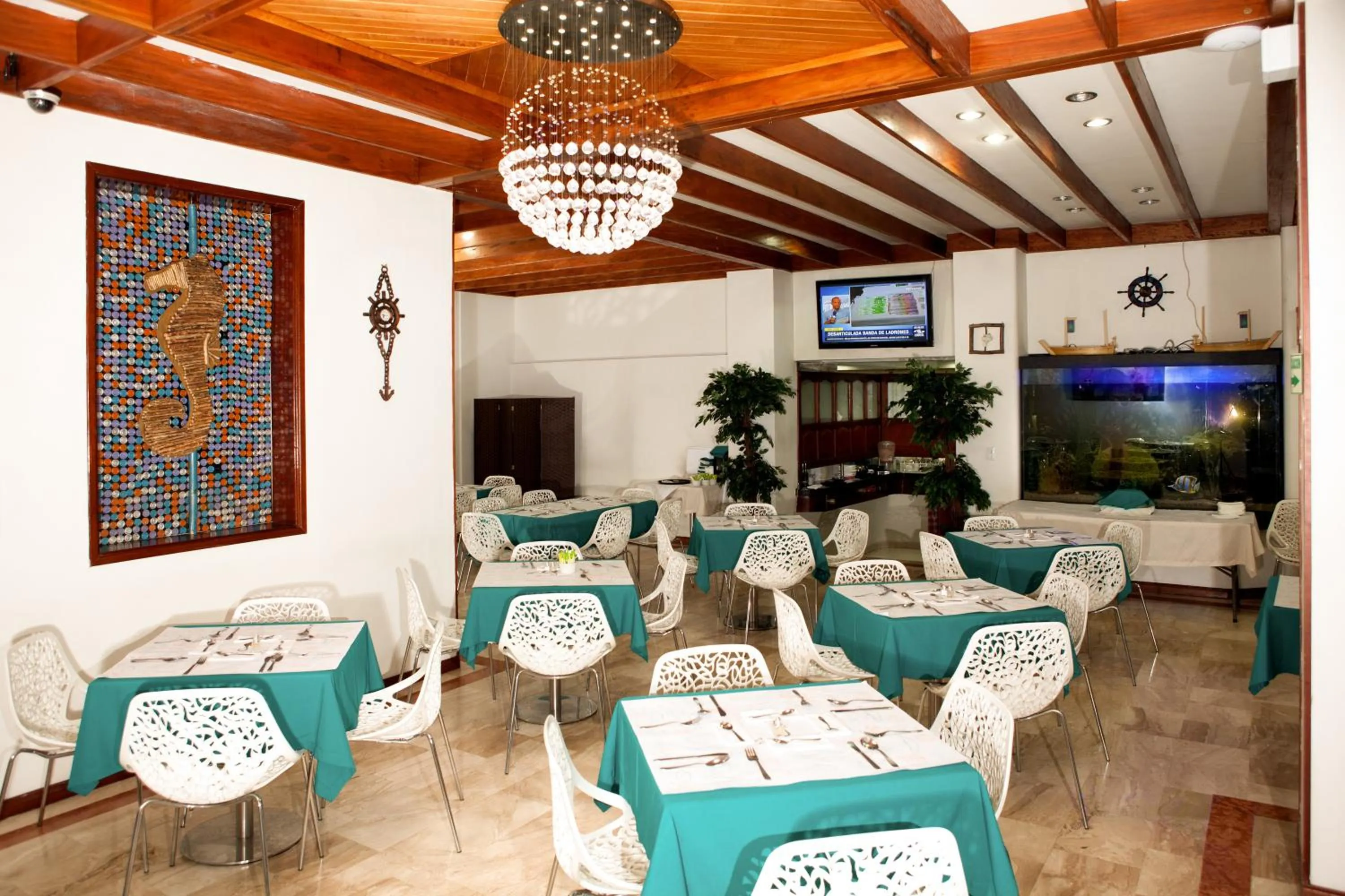 Restaurant/places to eat in Blu Inn Hotel