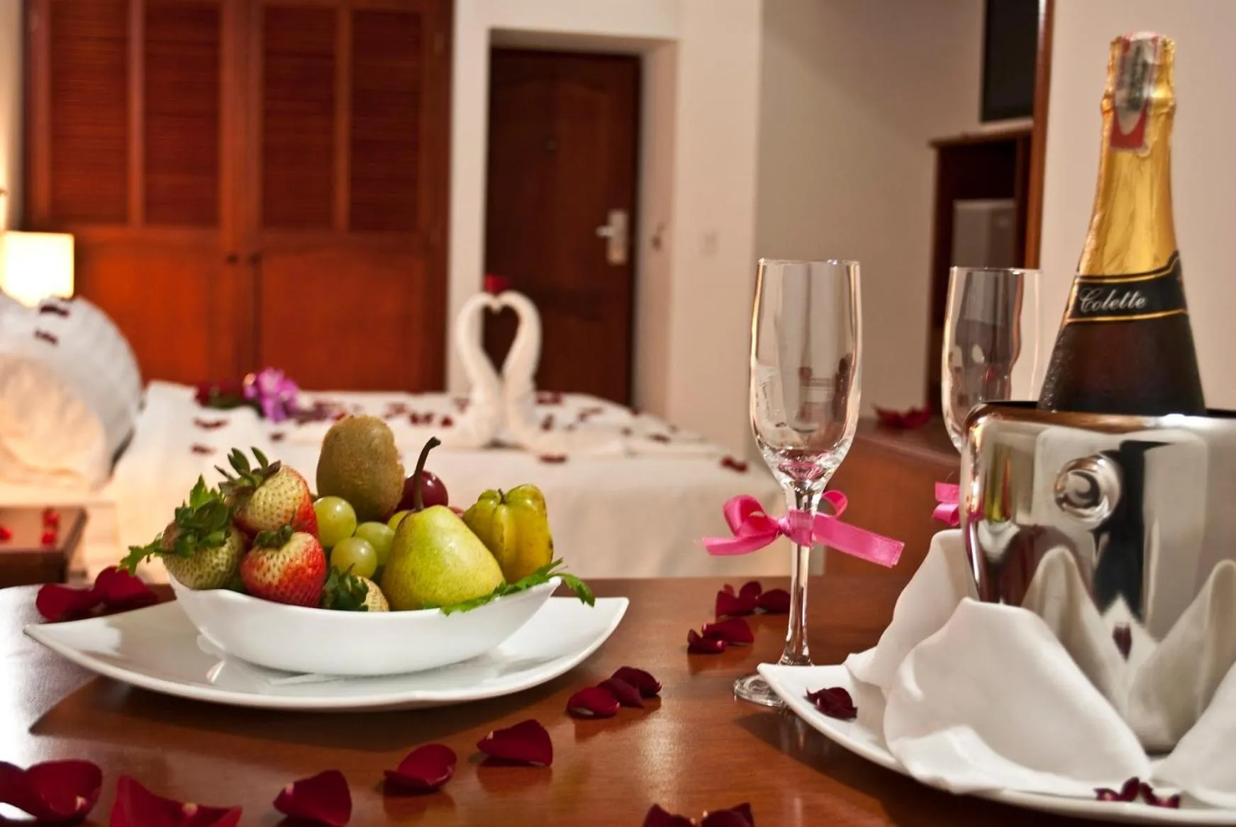 Bedroom in Blu Inn Hotel