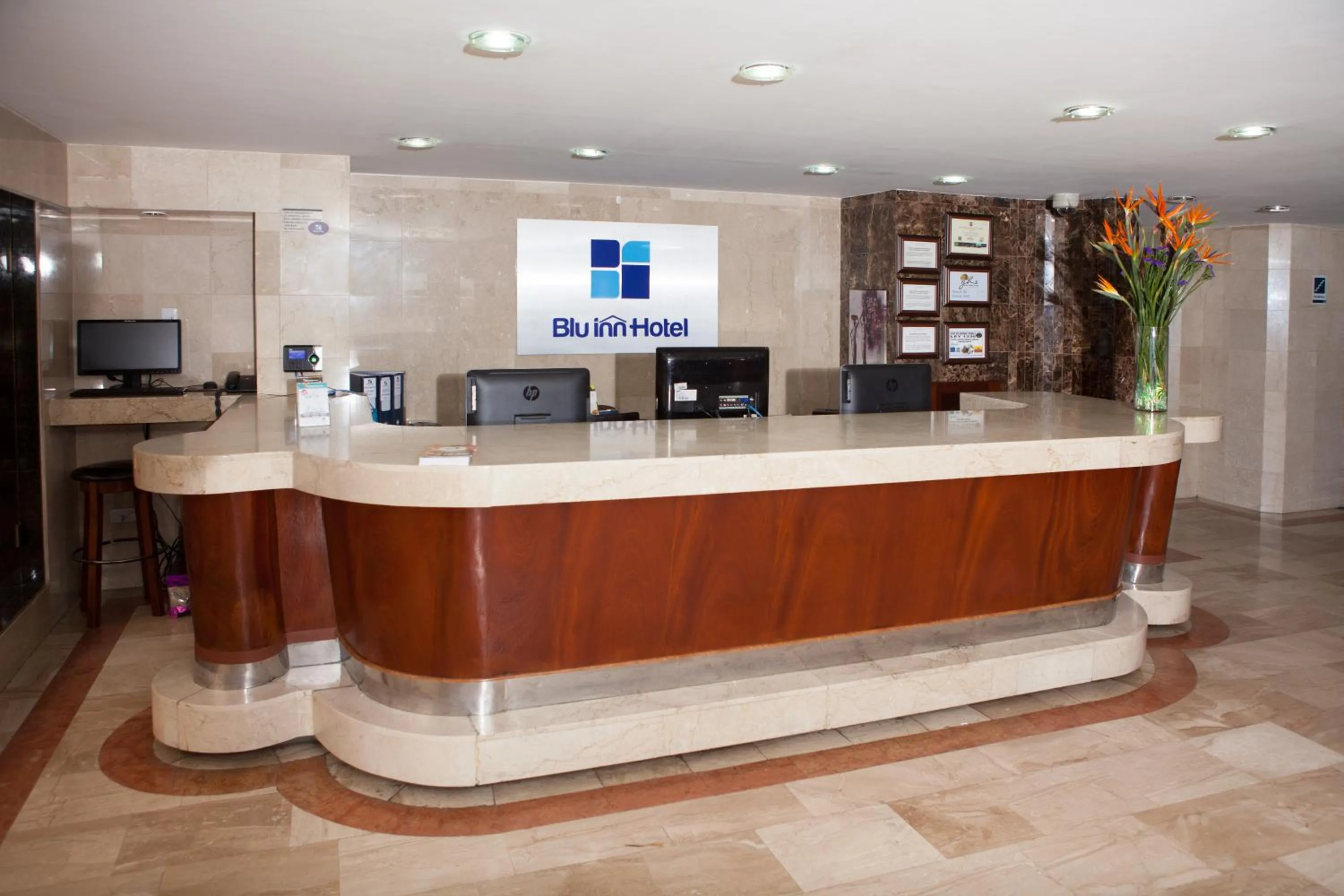 Lobby or reception in Blu Inn Hotel