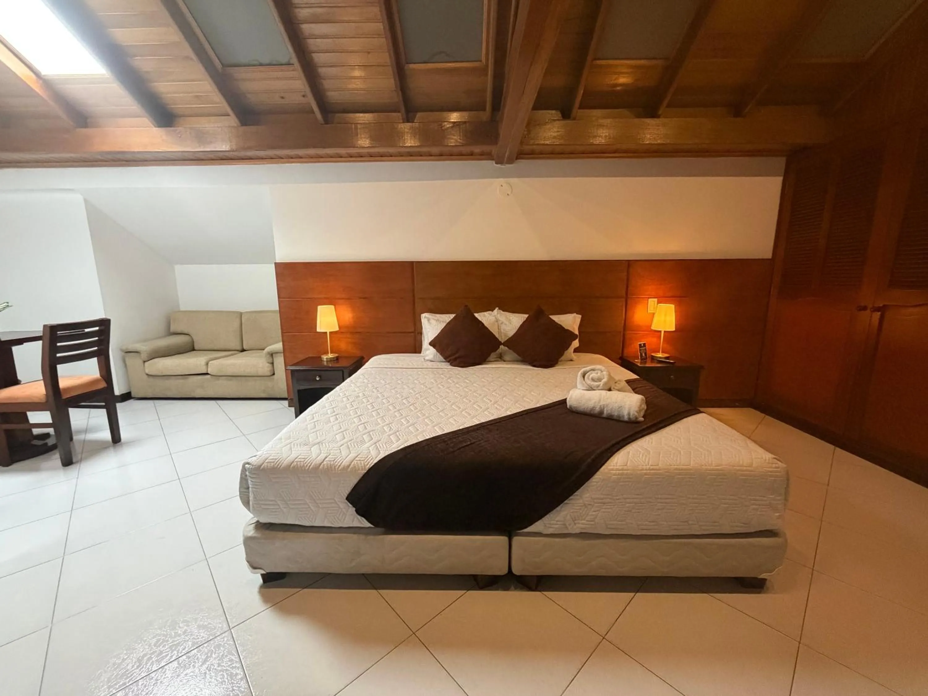 Bed in Blu Inn Hotel