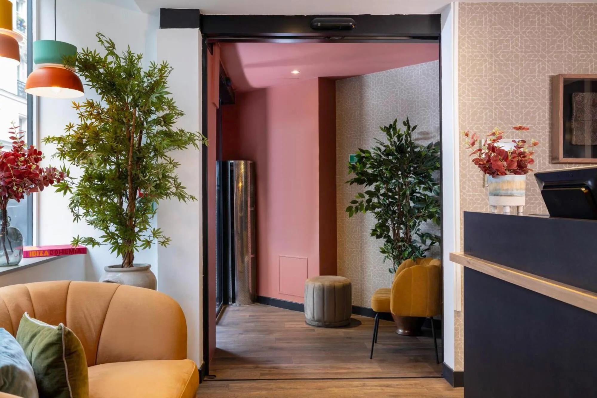 Facade/entrance in Hôtel Maxim Opéra