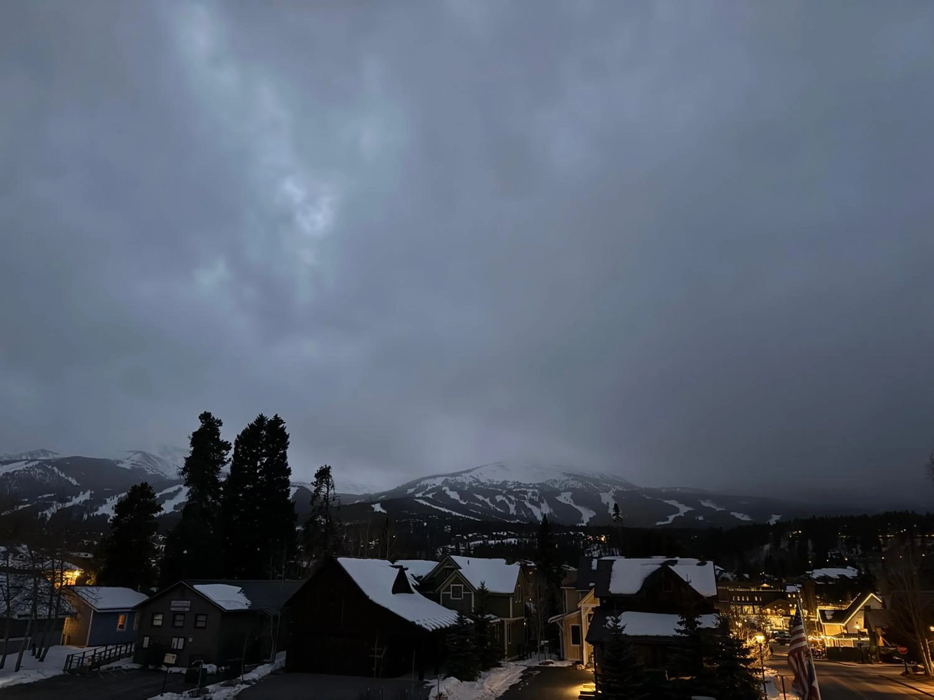 Balcony/Terrace in Fireside Inn & Hostel