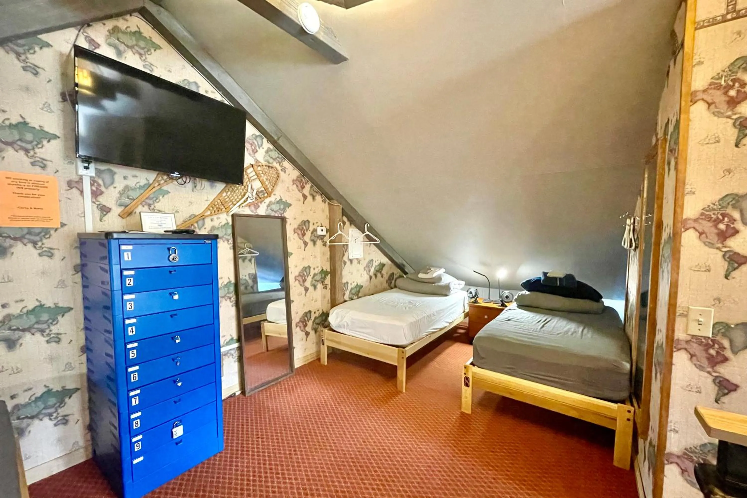 Bed in Fireside Inn & Hostel