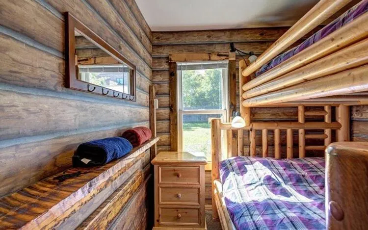 Photo of the whole room, Bed in Fireside Inn & Hostel