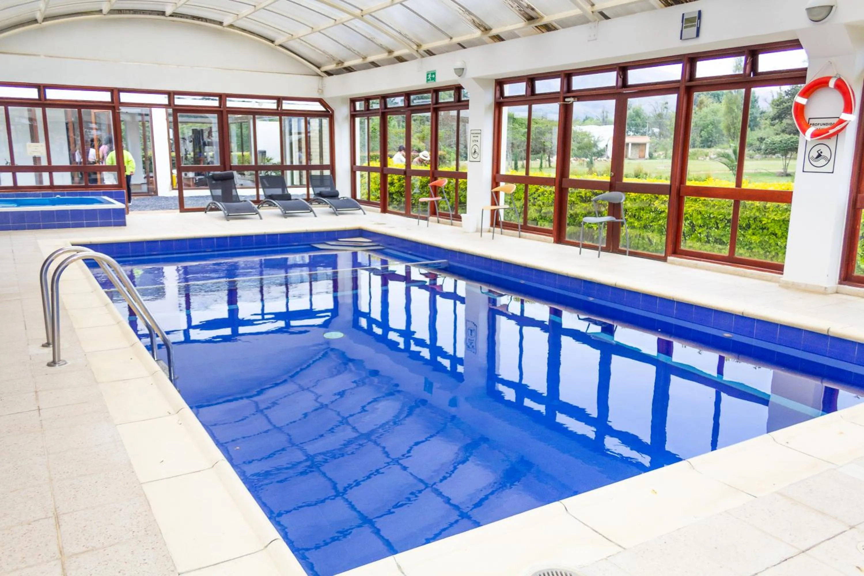 Swimming pool in Hotel Casa de los Fundadores