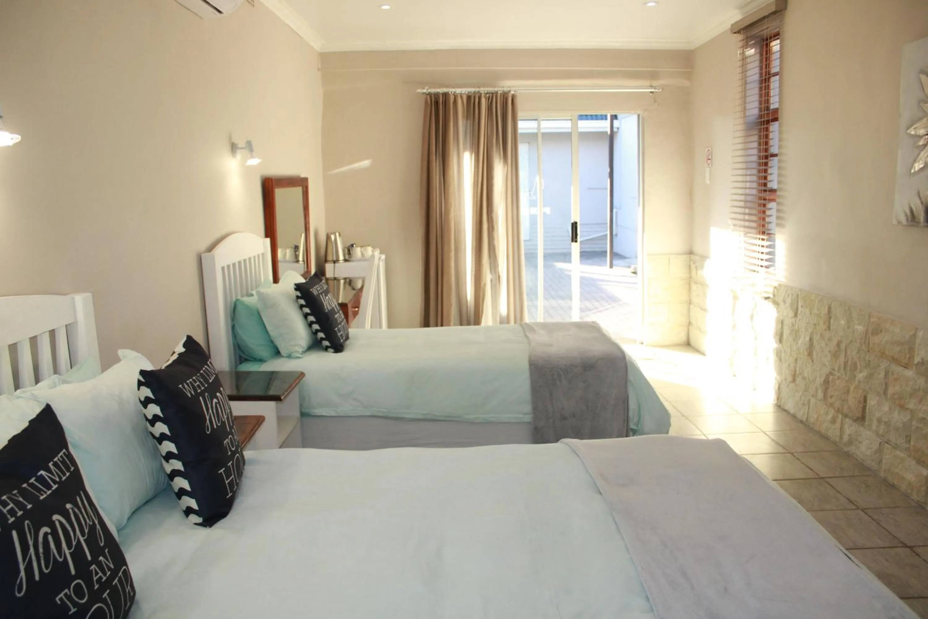 Photo of the whole room, Bed in Lighthouse