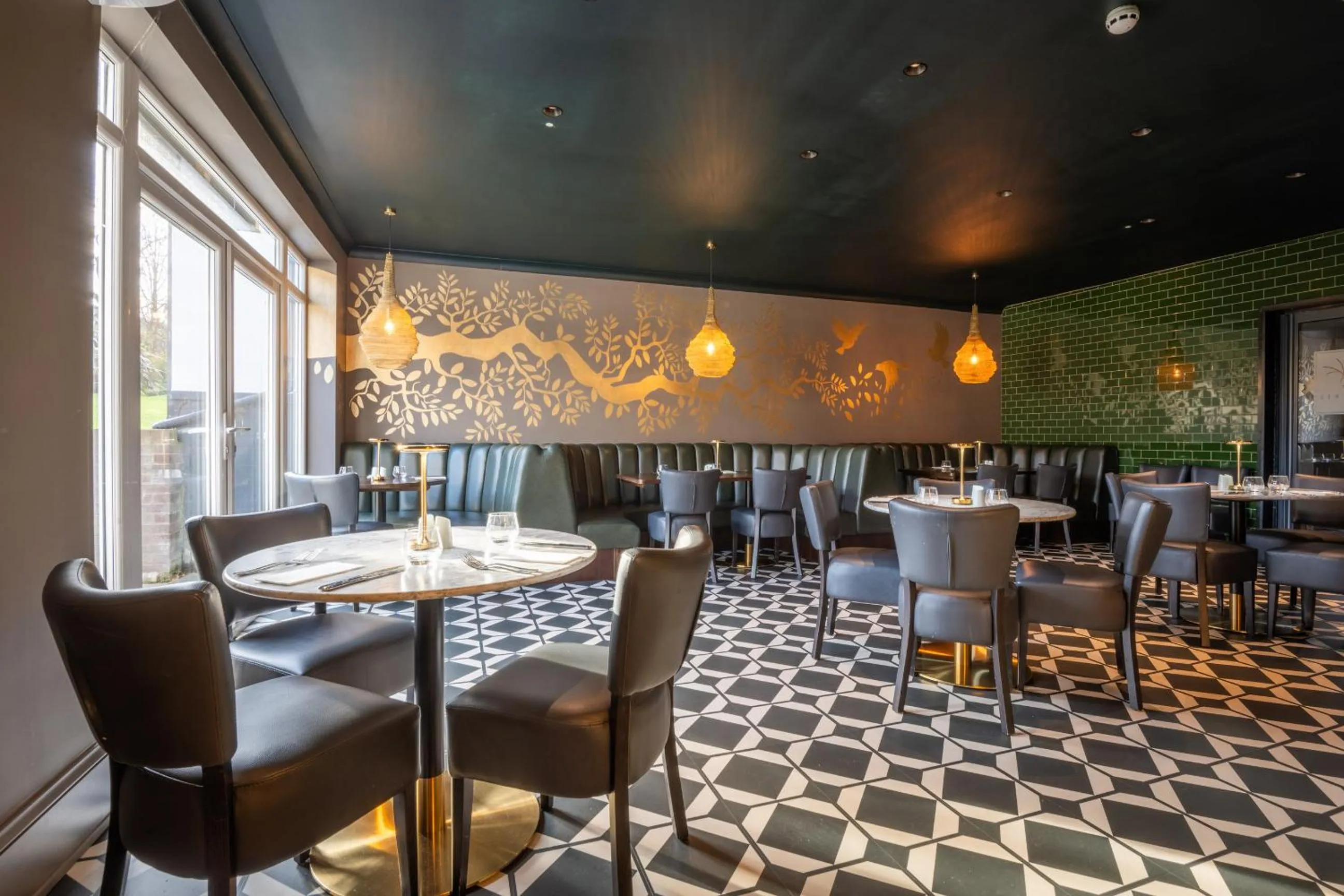 Restaurant/places to eat in The Kinmel & Kinspa