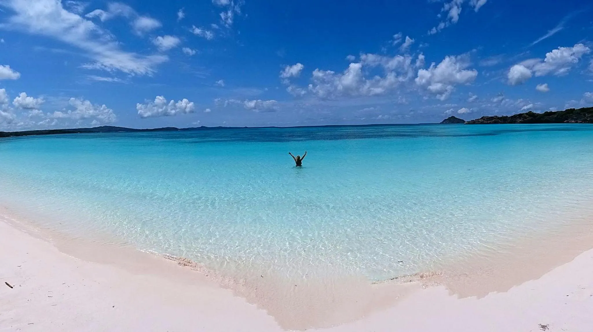 Beach in Loedi Bungalows Rote