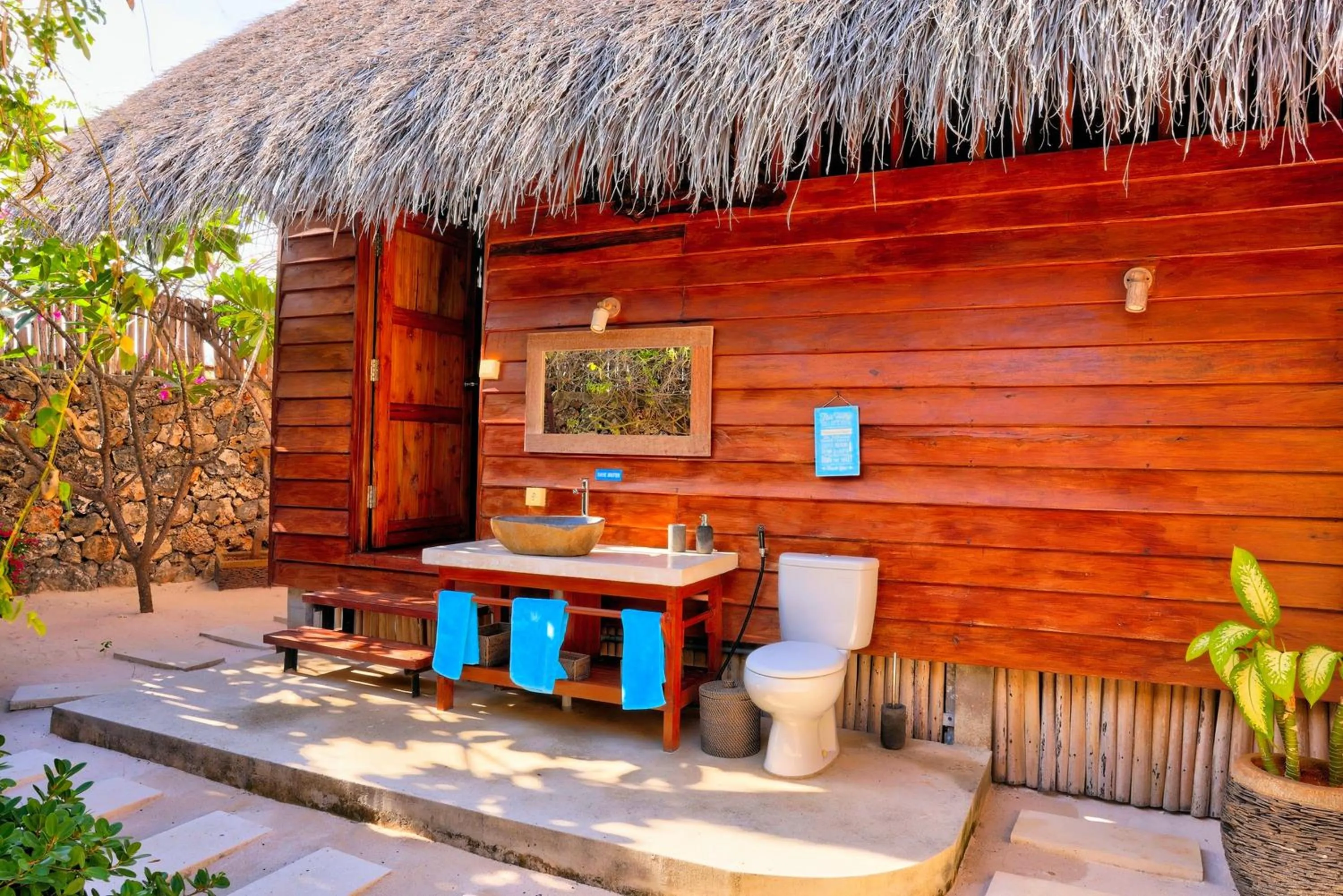 Bathroom in Loedi Bungalows Rote
