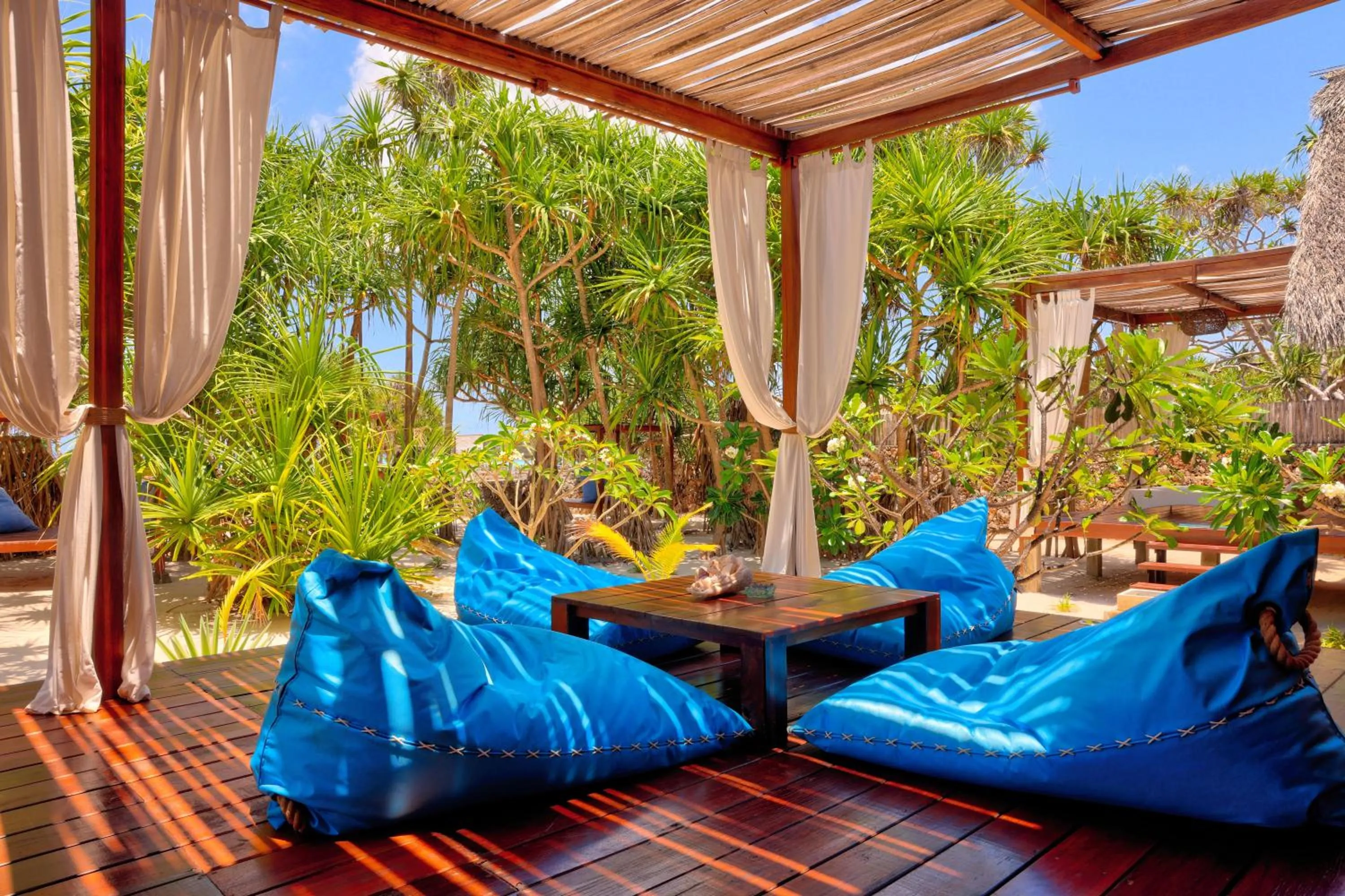 Lounge or bar in Loedi Bungalows Rote