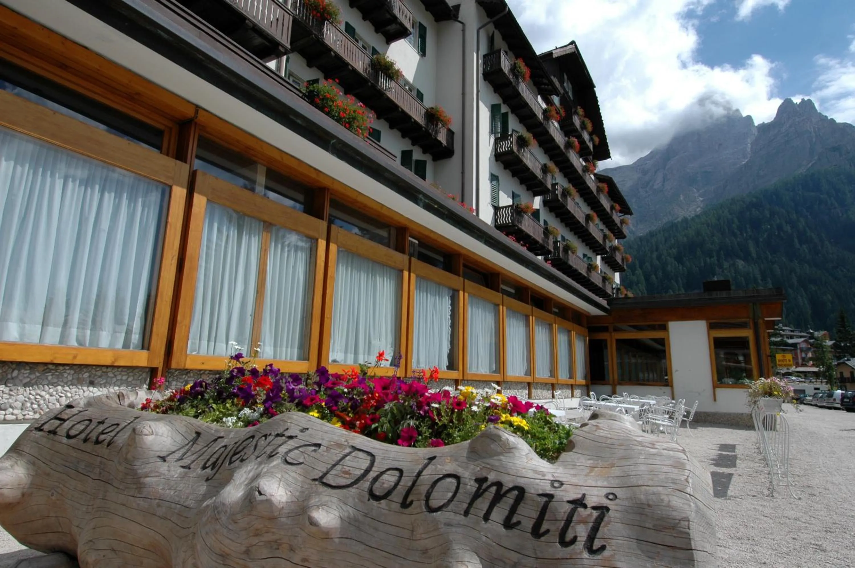 Facade/entrance in TH San Martino - Majestic Dolomiti Hotel