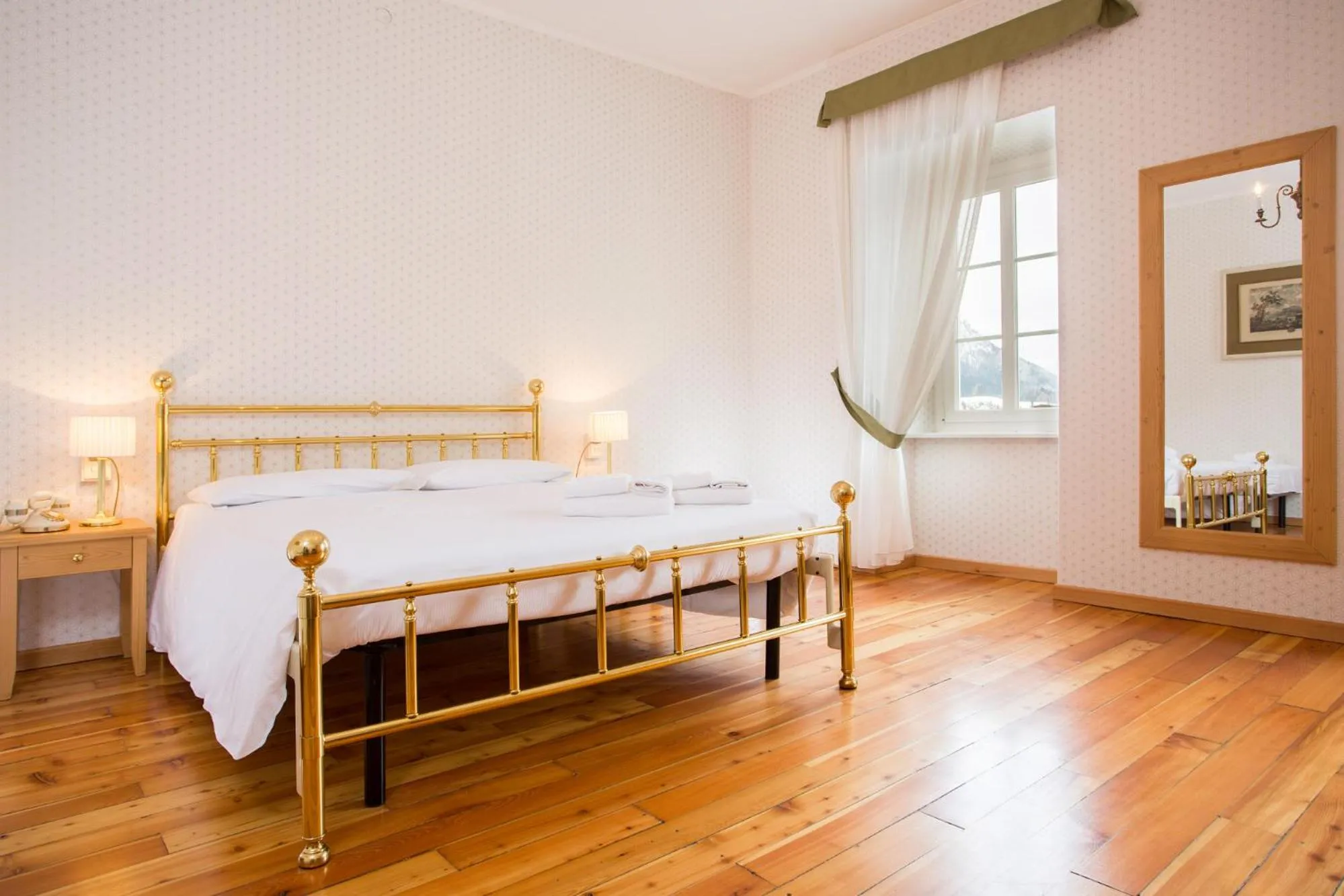 Photo of the whole room, Bed in TH San Martino - Majestic Dolomiti Hotel