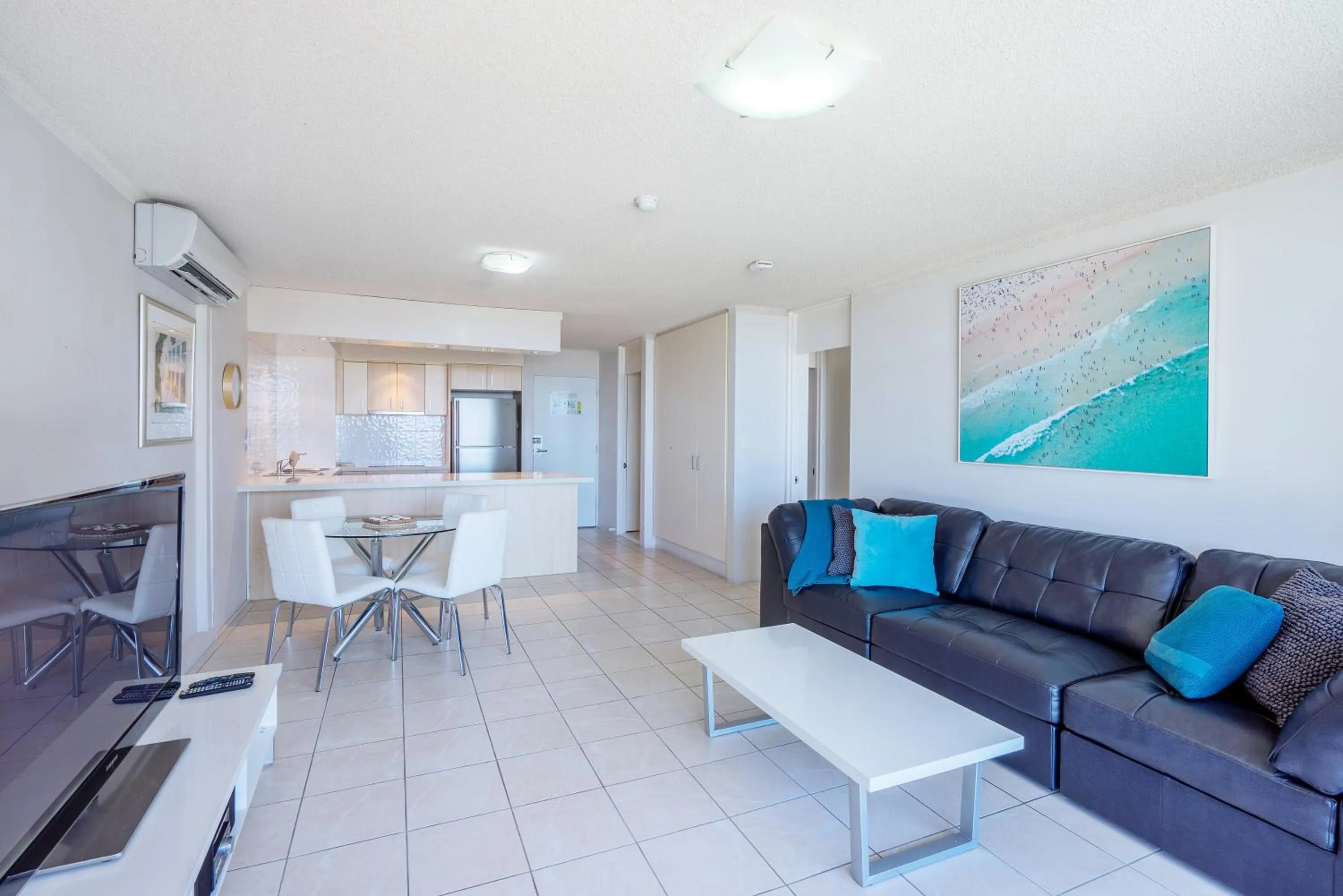 TV and multimedia in One The Esplanade Apartments on Surfers Paradise