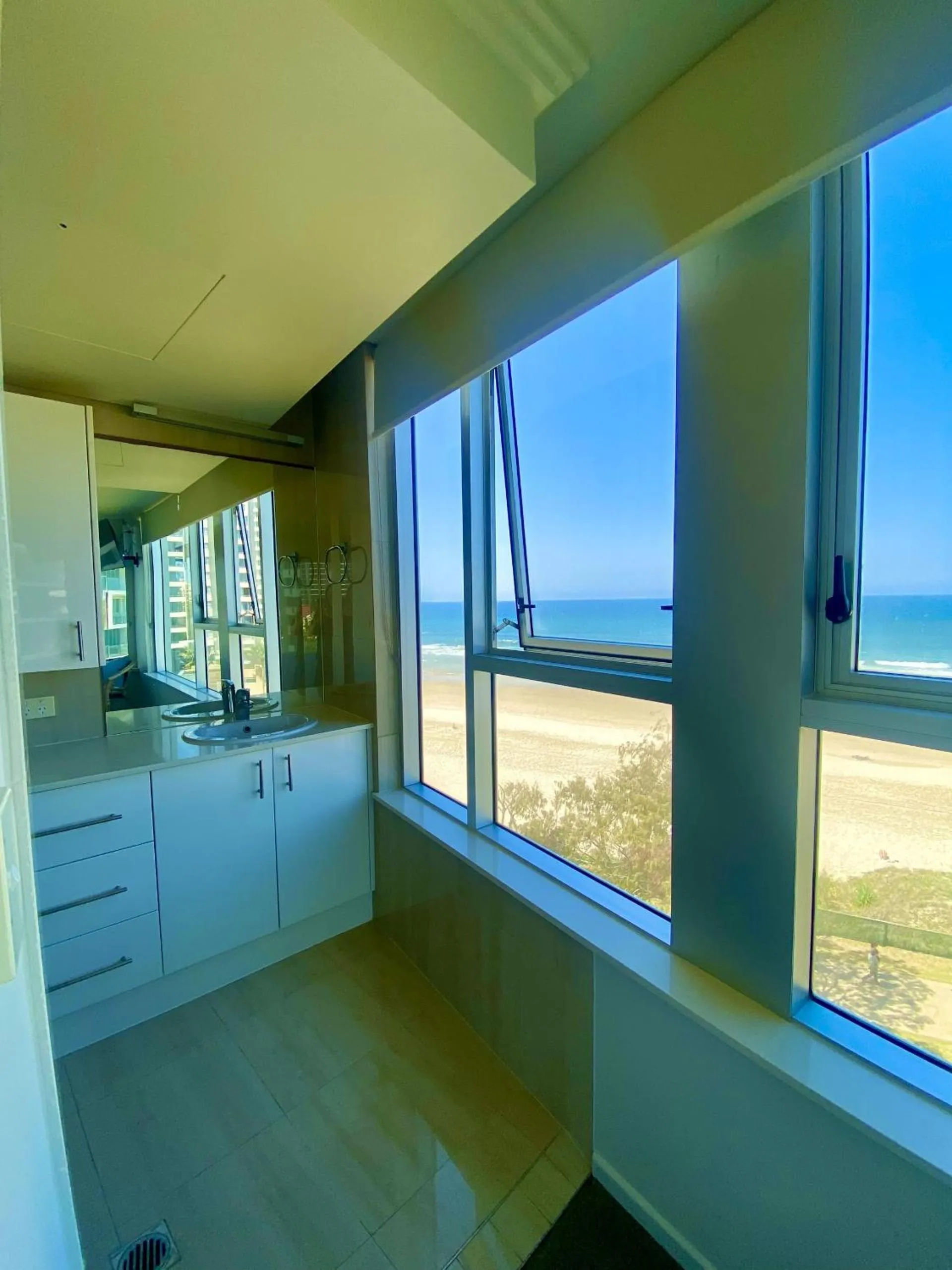 One The Esplanade Apartments on Surfers Paradise