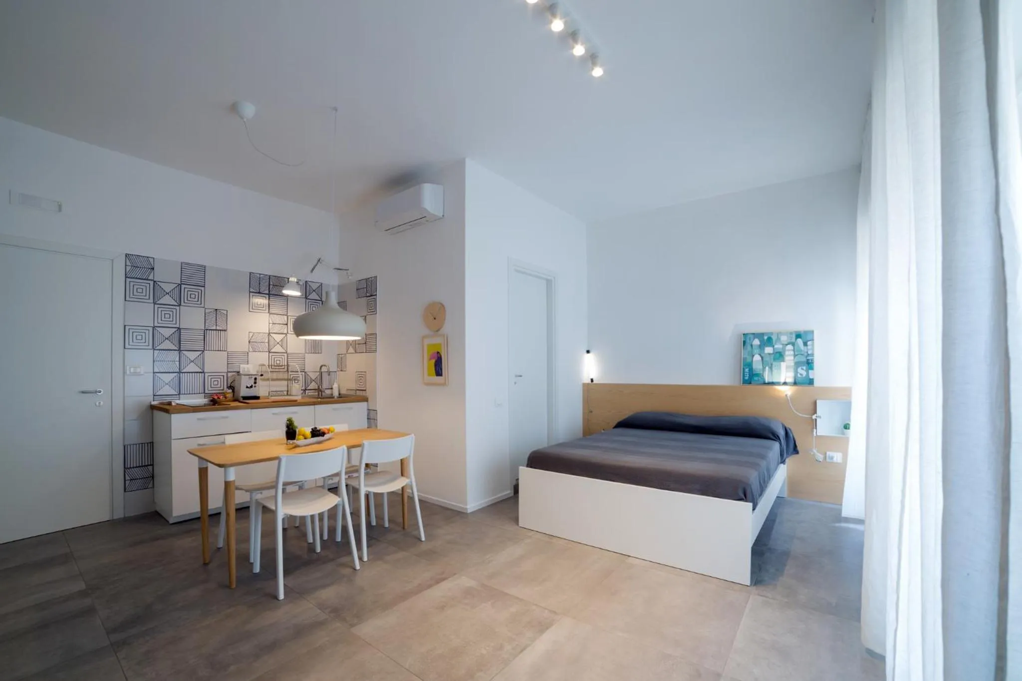 Living room, Bed in Salsedine Sea View