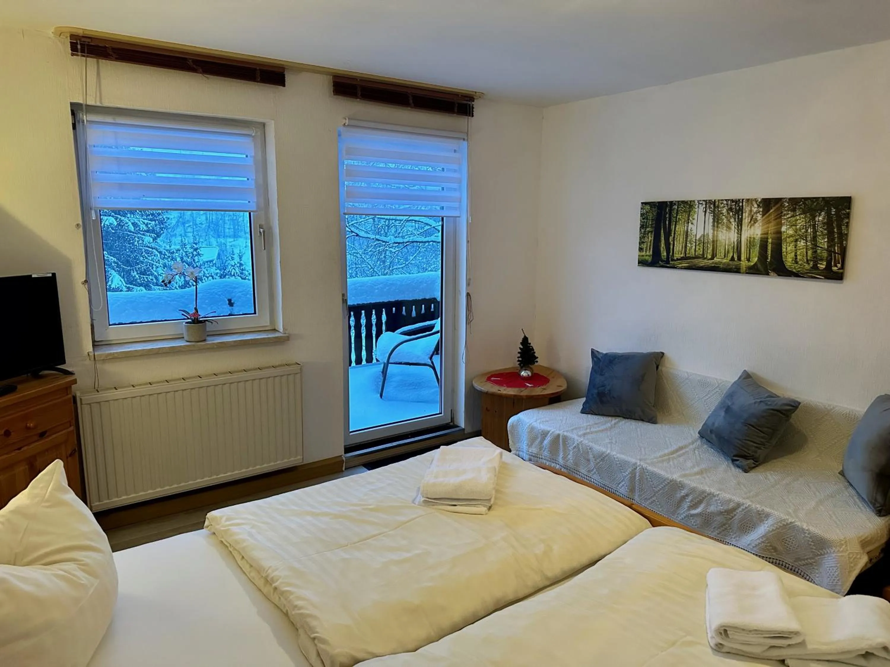 Bed in Pension Raststüb'l