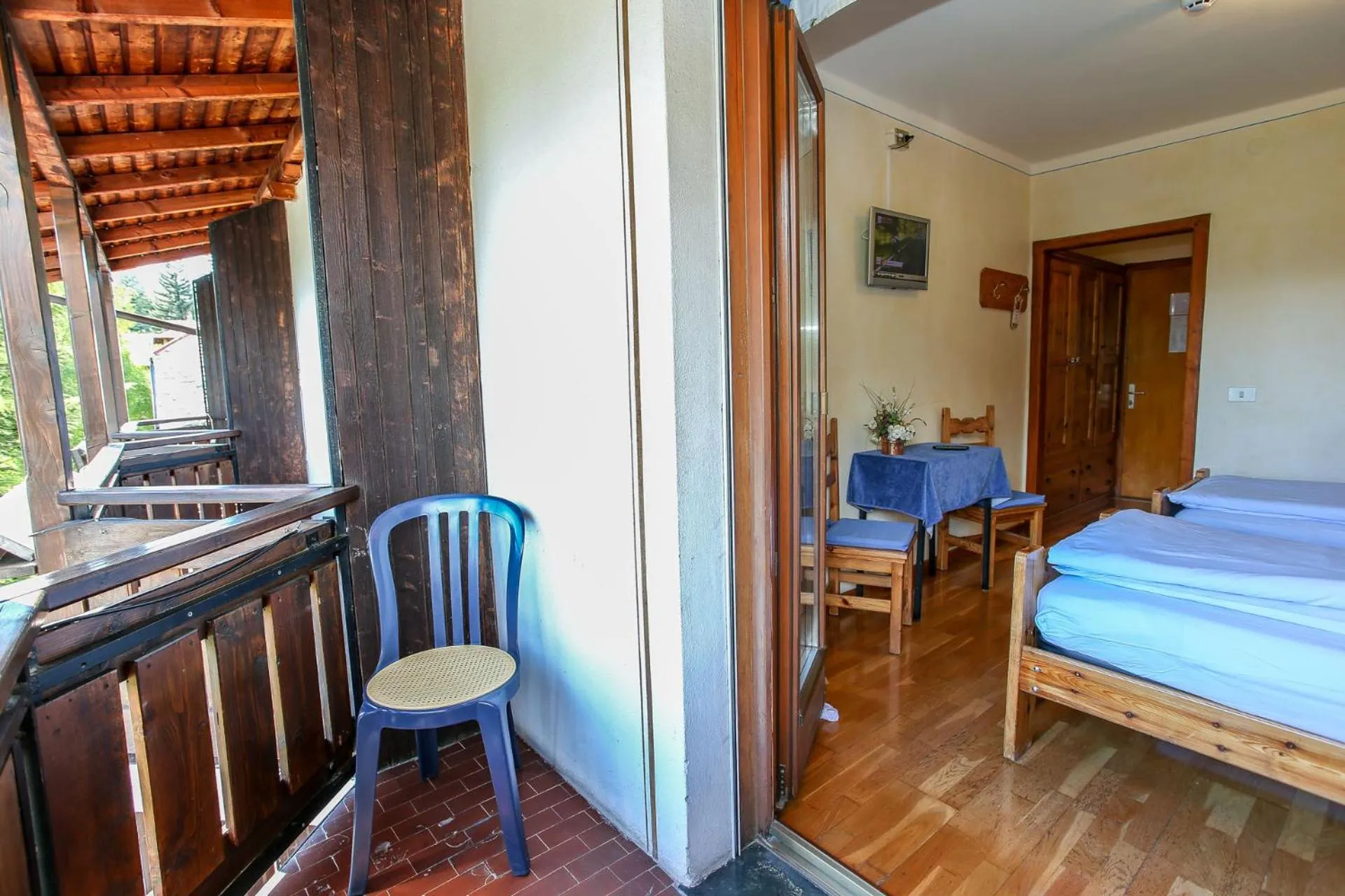 Balcony/Terrace, Bed in Albergo Adele