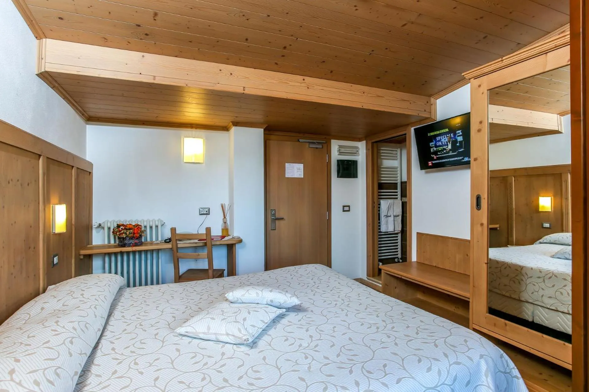 Photo of the whole room, Bed in Albergo Adele