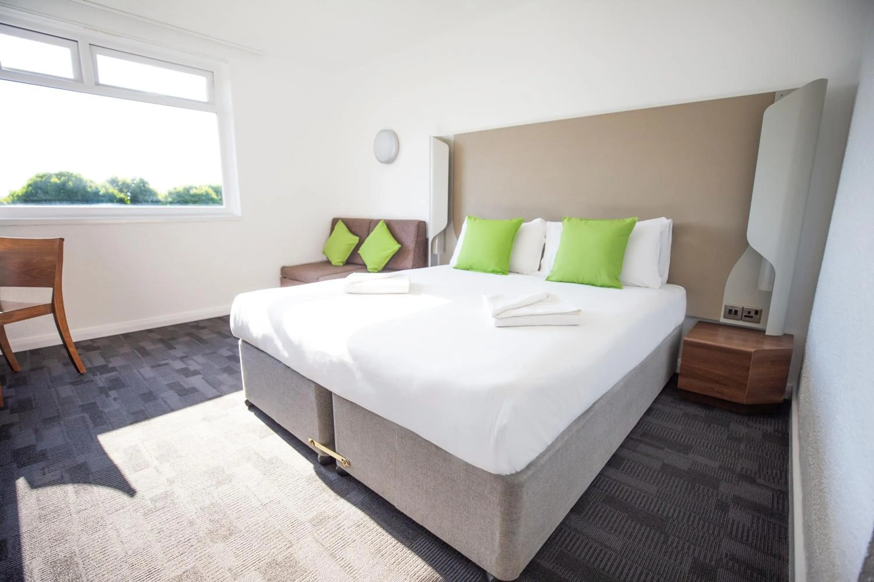 Bedroom, Bed in Campanile Bradford