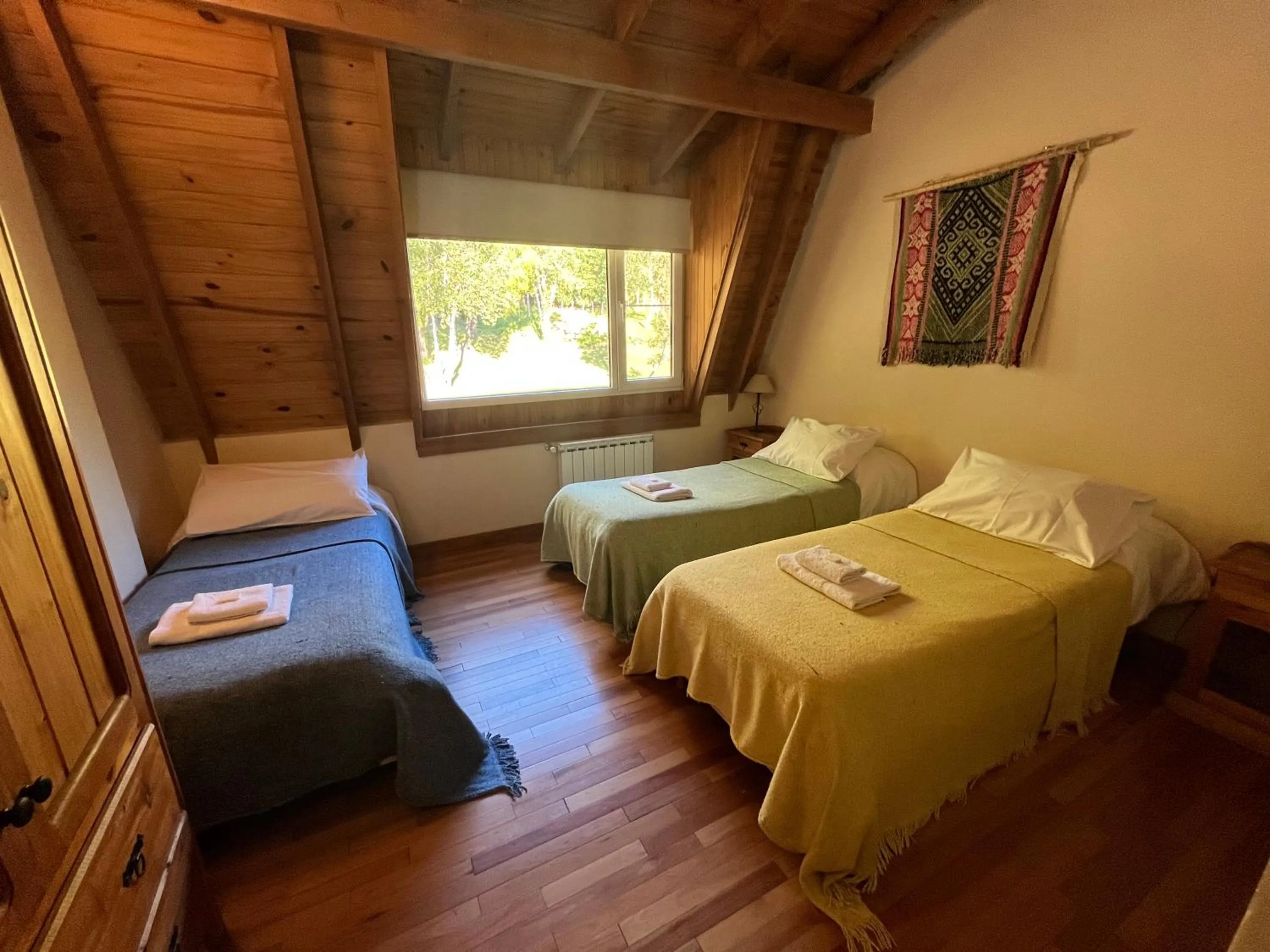 Photo of the whole room, Bed in Buena Vida Social Club