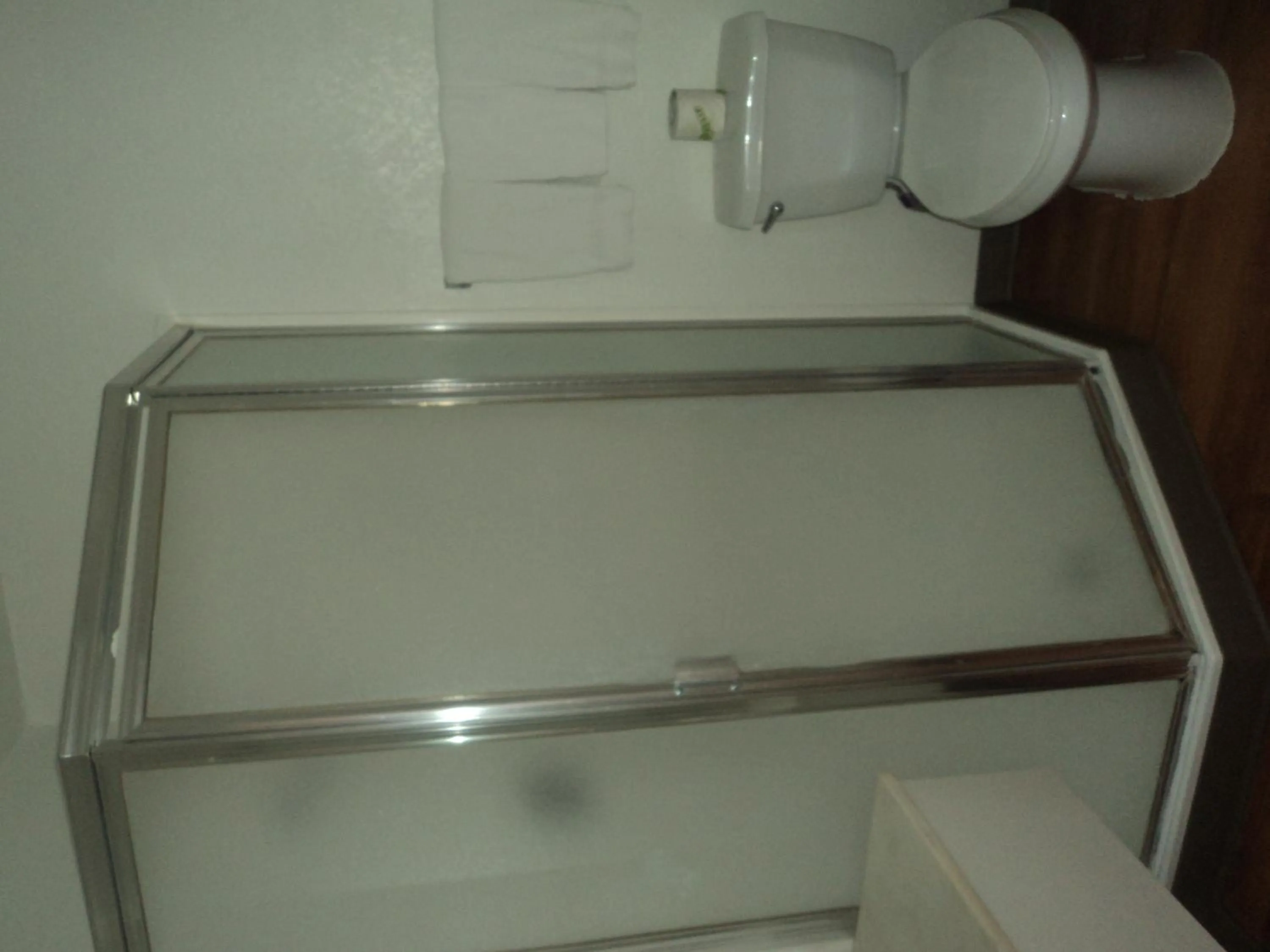 Bathroom in Motel 6 Albuquerque Northeast