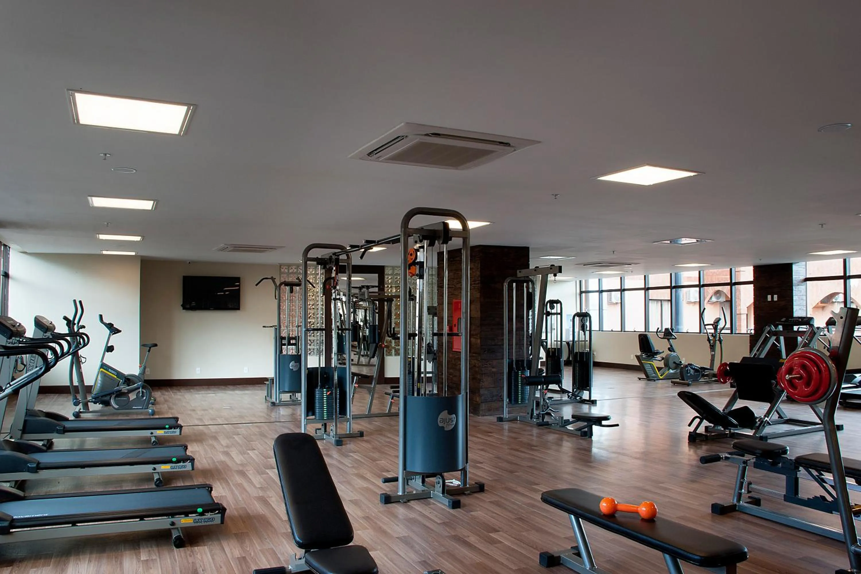 Fitness centre/facilities in Master Gramado Hotel - Espaço Kids Incrível