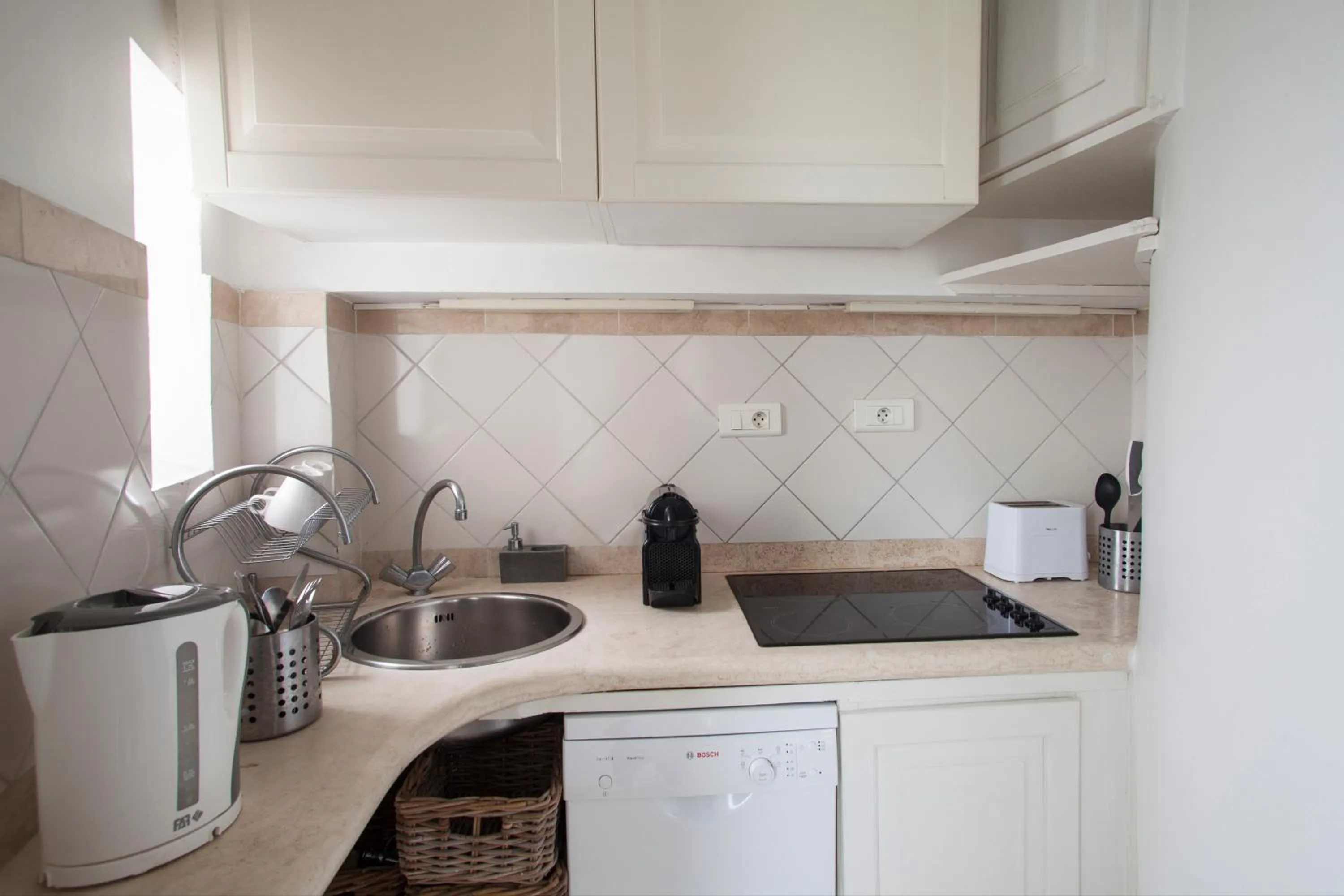 Mithouard Apartments