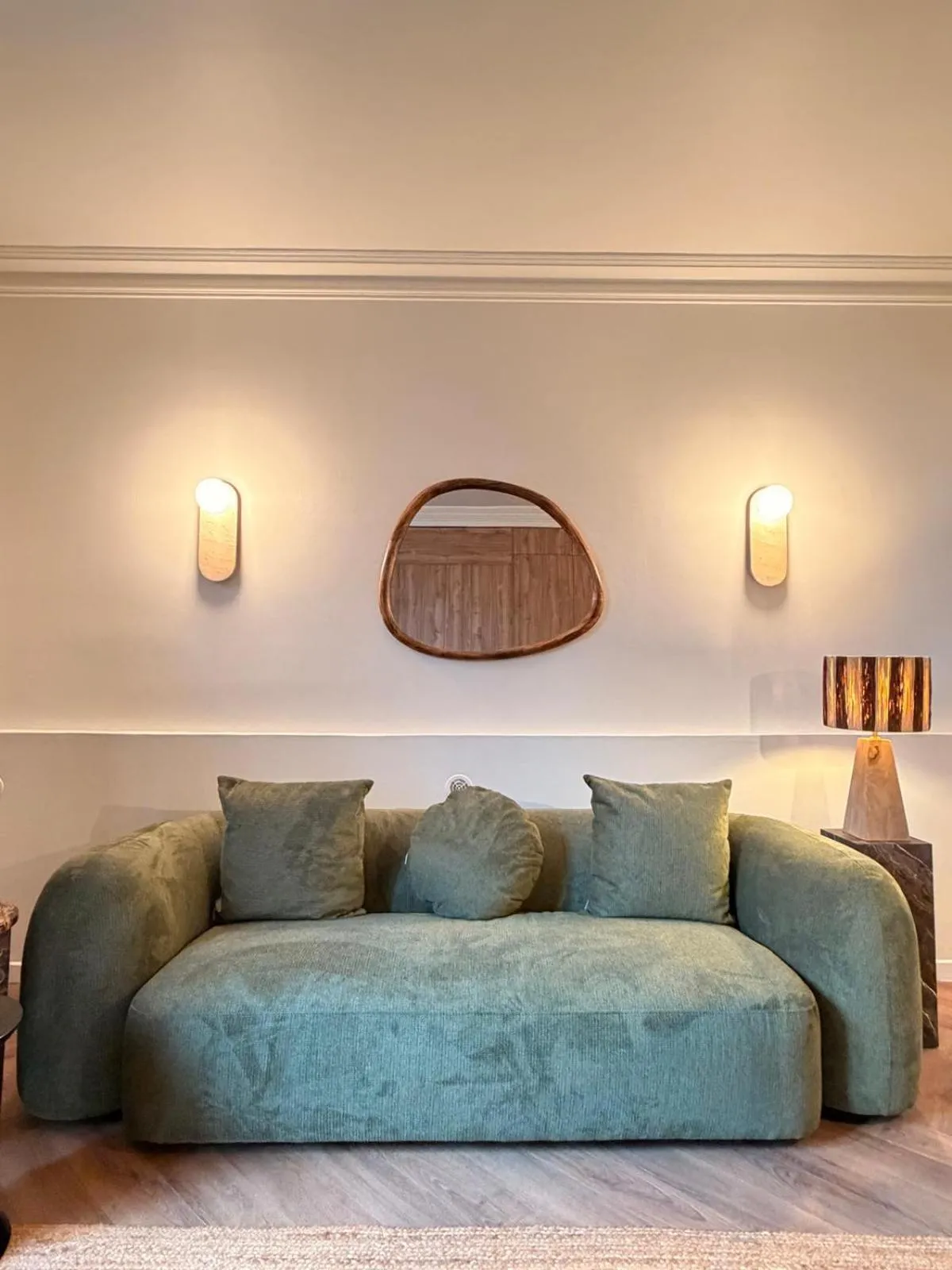 Mithouard Apartments