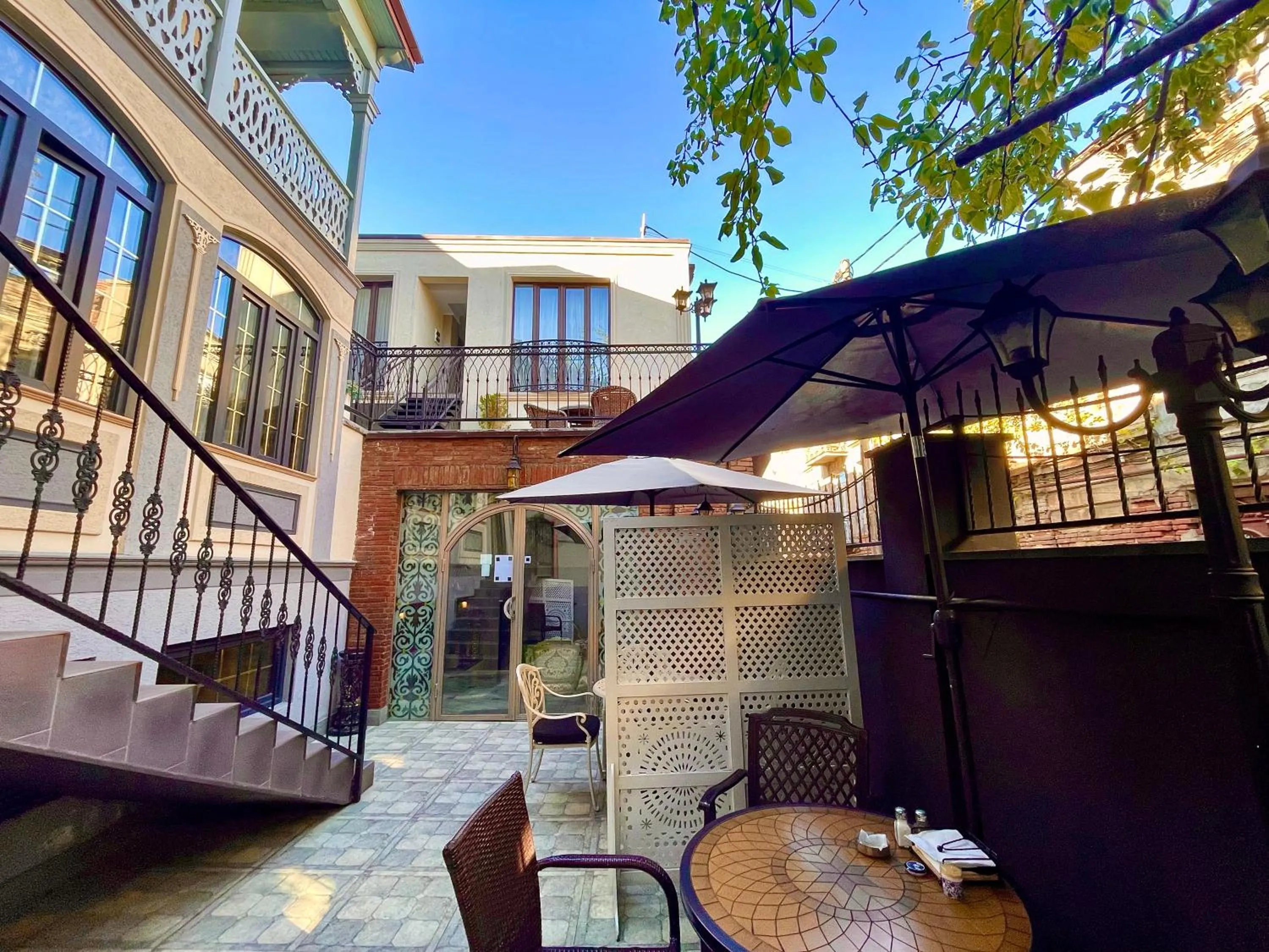 Property building in Silver 34 Boutique