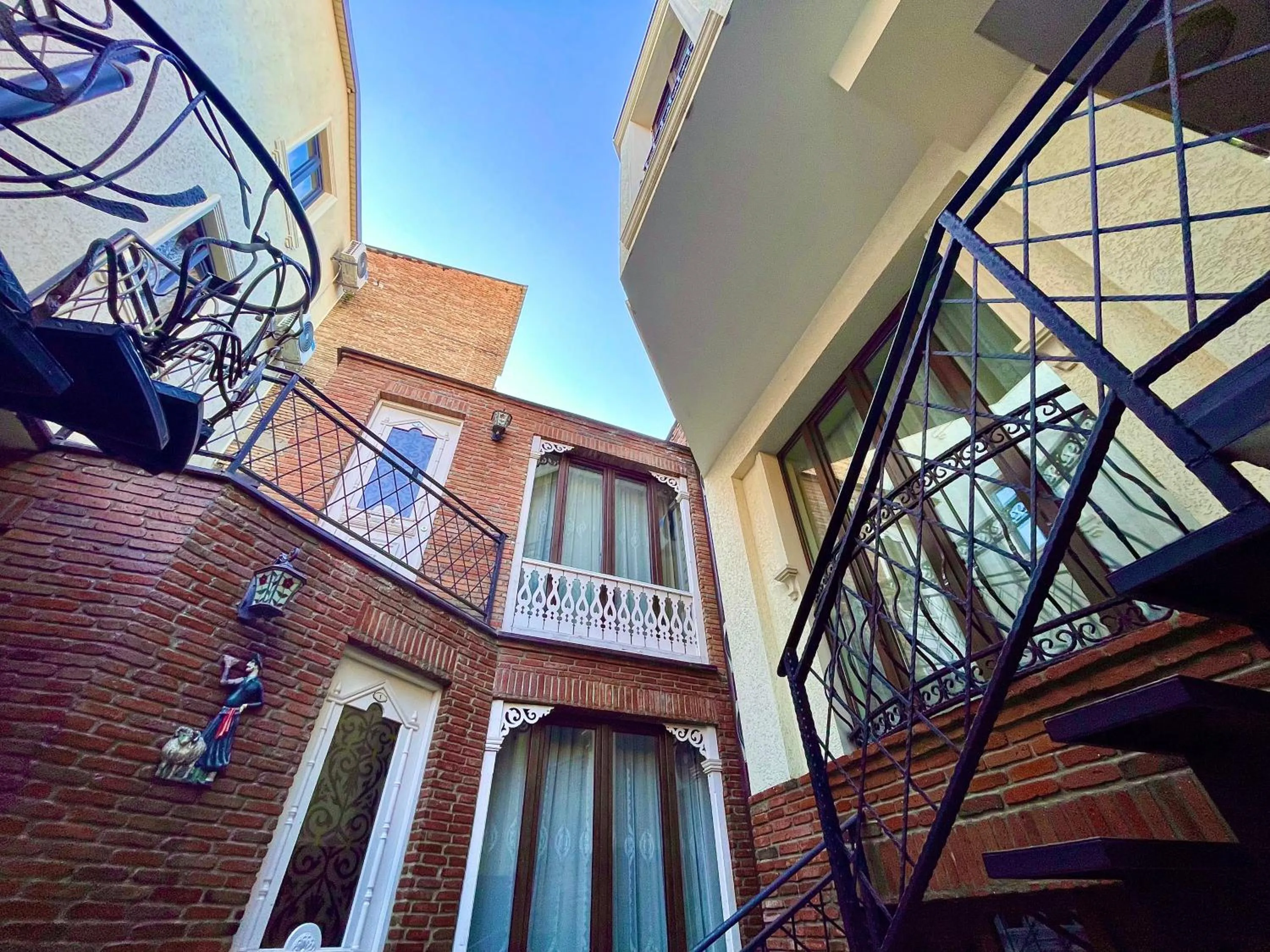 Property building in Silver 34 Boutique