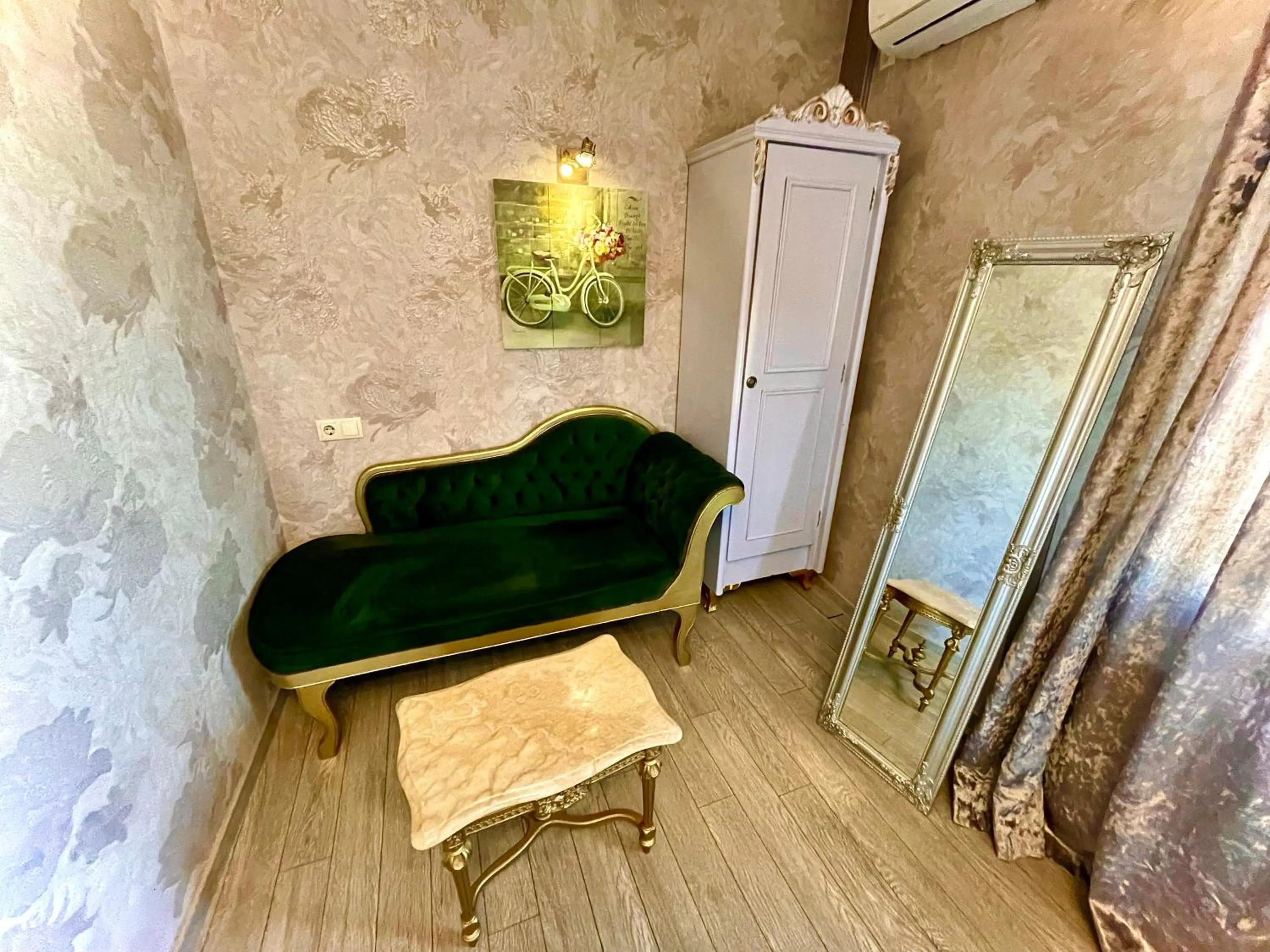 Bedroom in Silver 34 Boutique