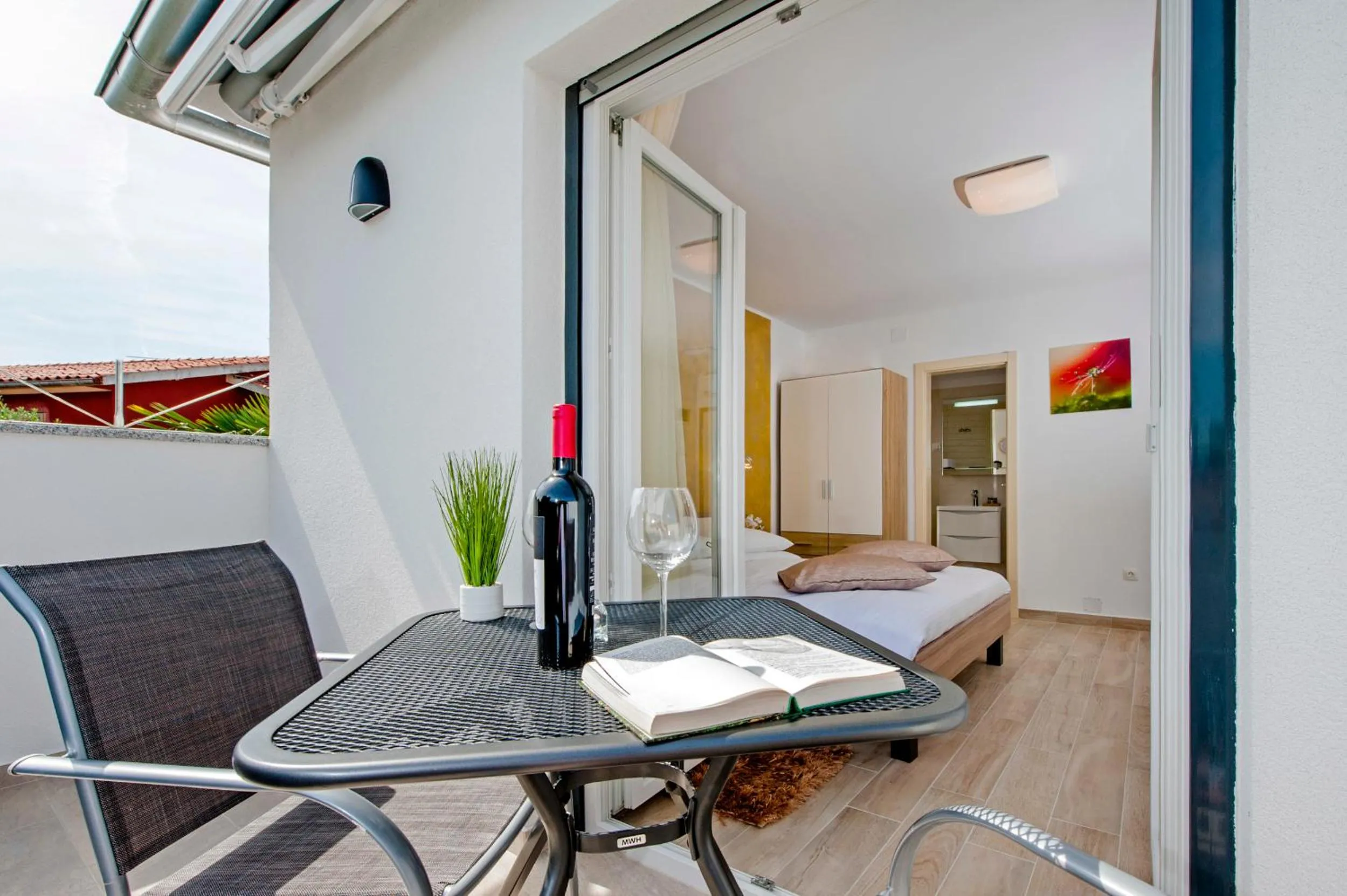 Apartment and Studio Tereza