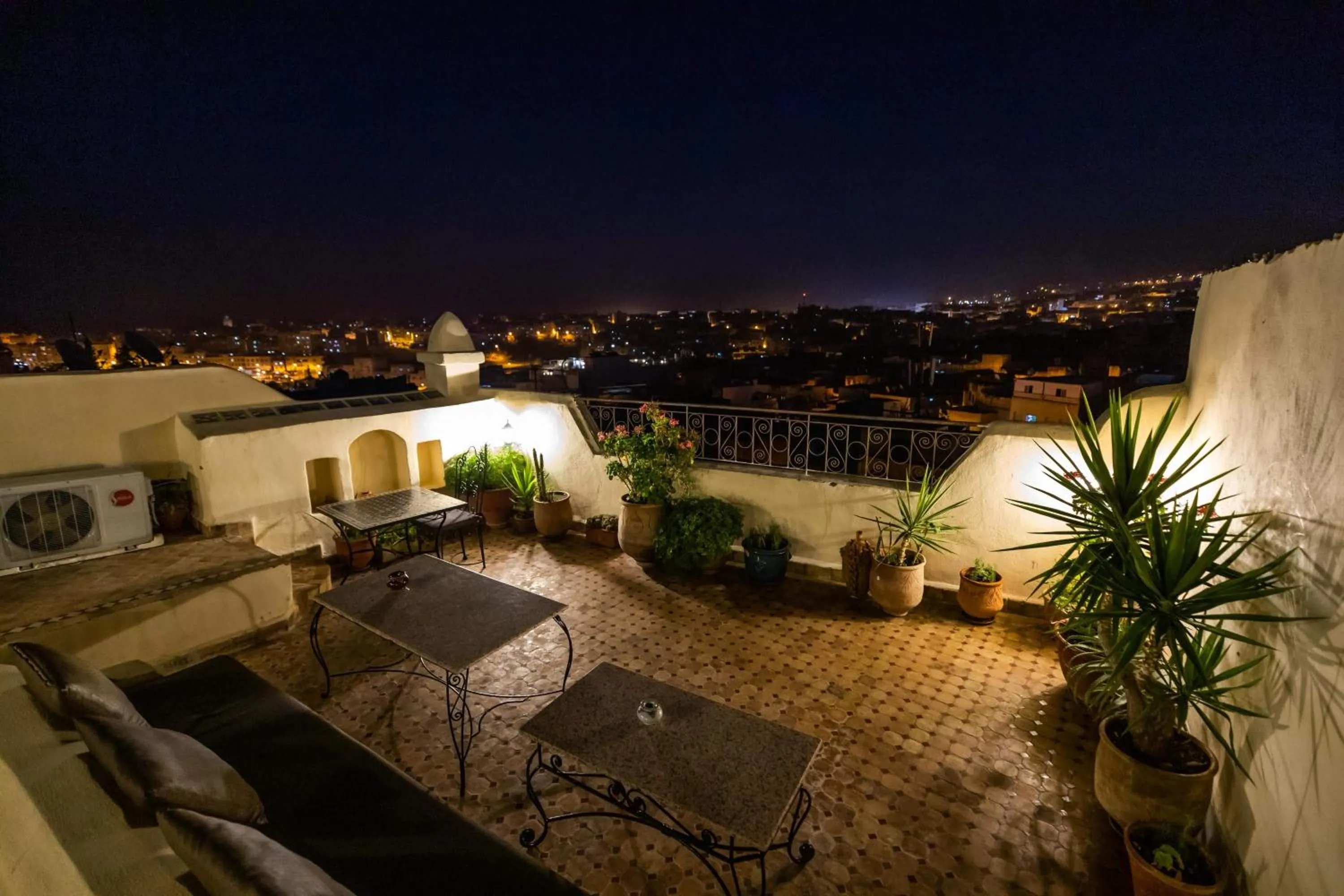 Patio in Le Cèdre D'argent