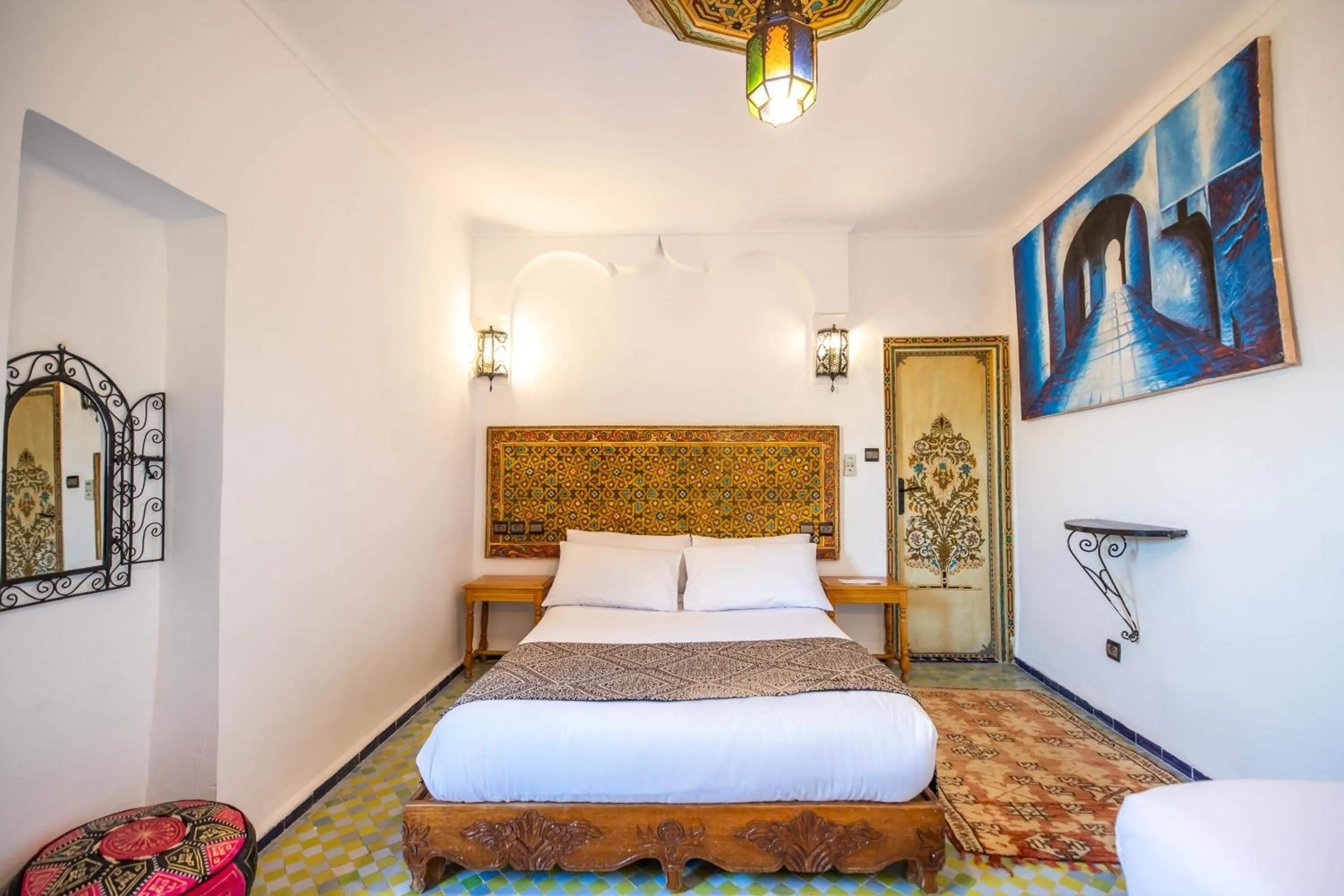 Photo of the whole room, Bed in Le Cèdre D'argent