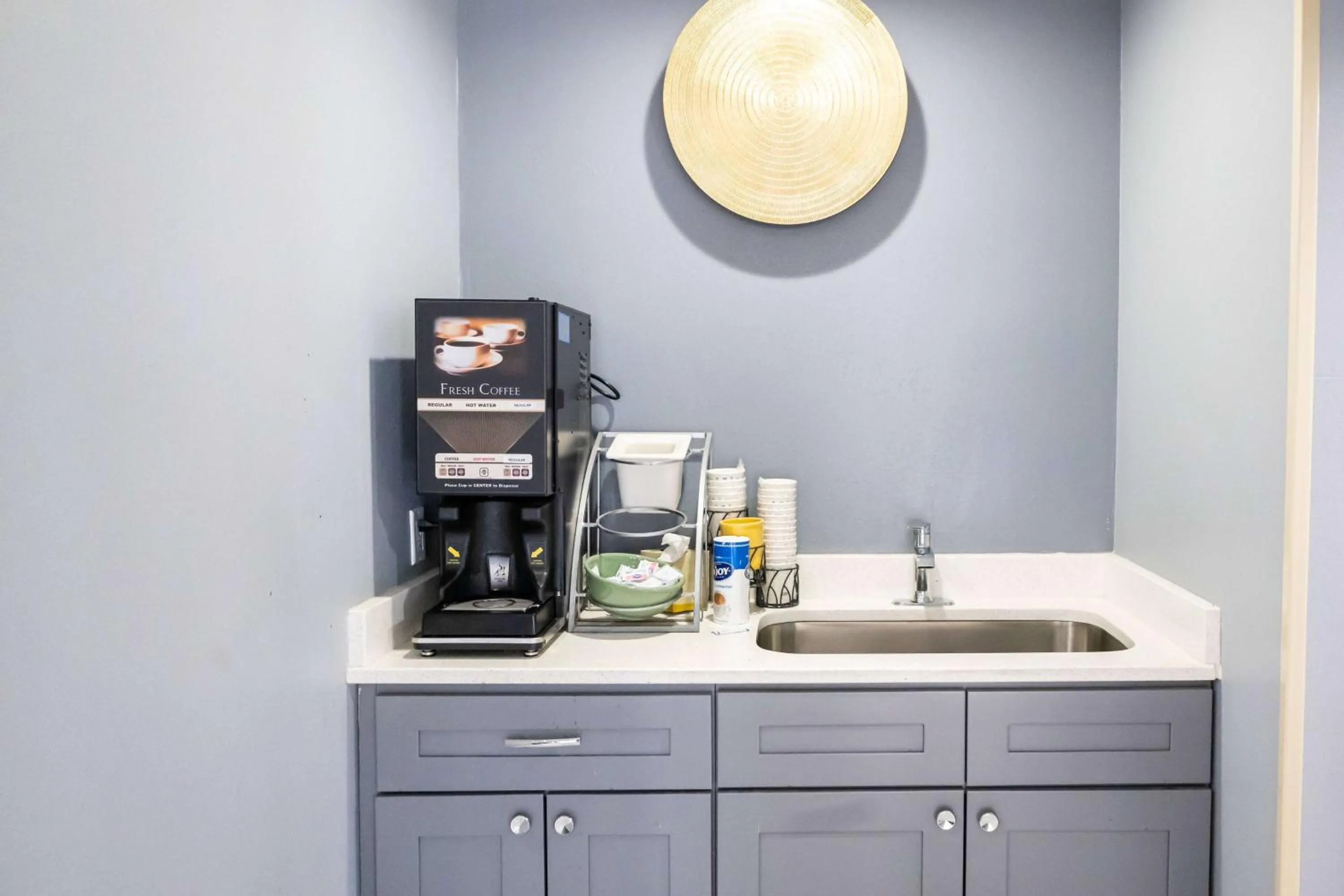 Restaurant/places to eat in Baymont by Wyndham College Park Atlanta Airport South