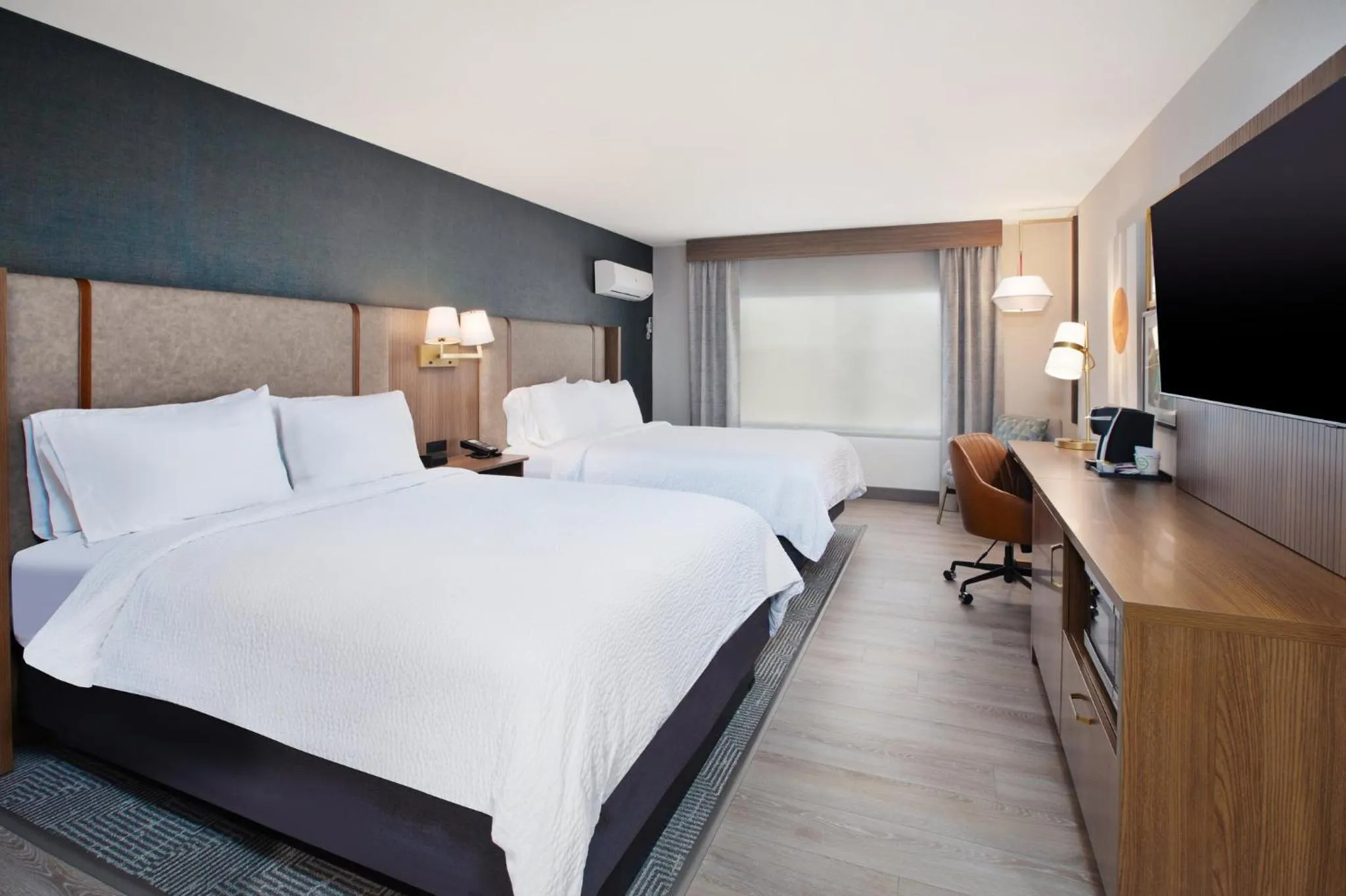 Photo of the whole room, Bed in Holiday Inn Ontario Airport - California by IHG