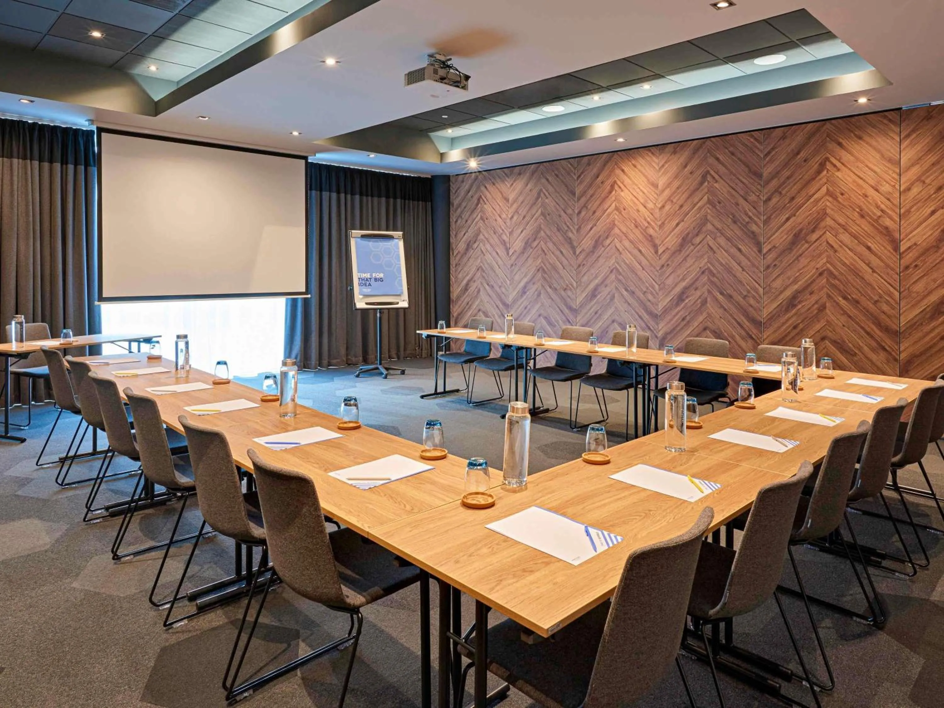 Meeting/conference room in Novotel Edinburgh Park