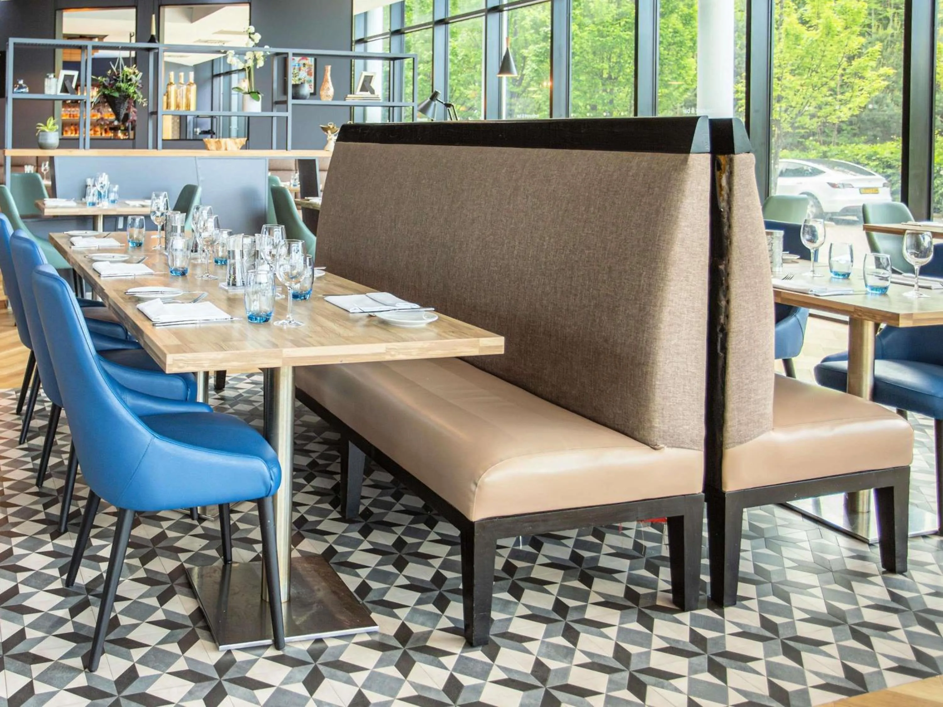 Restaurant/places to eat in Novotel Edinburgh Park