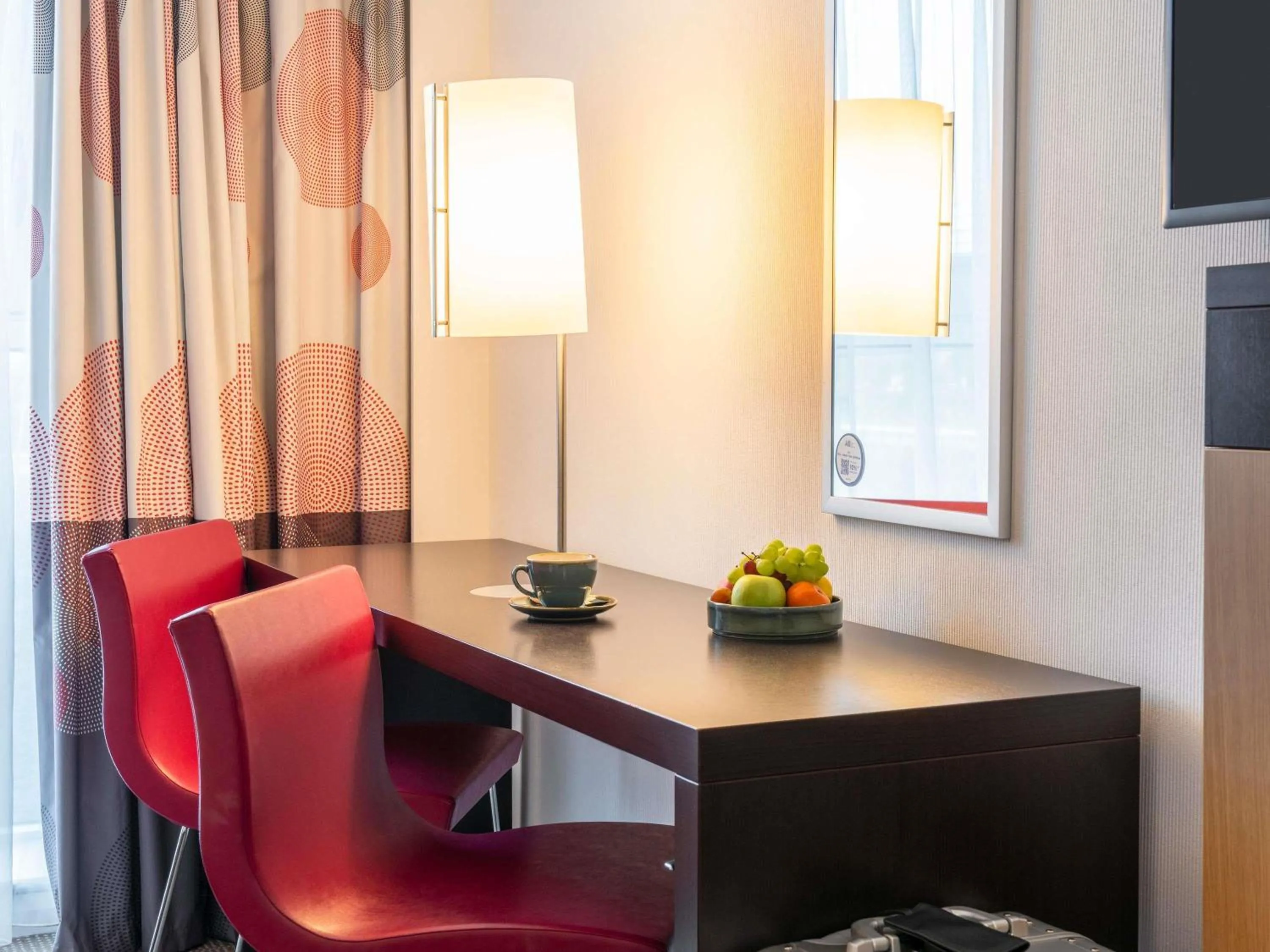 Bedroom in Novotel Edinburgh Park