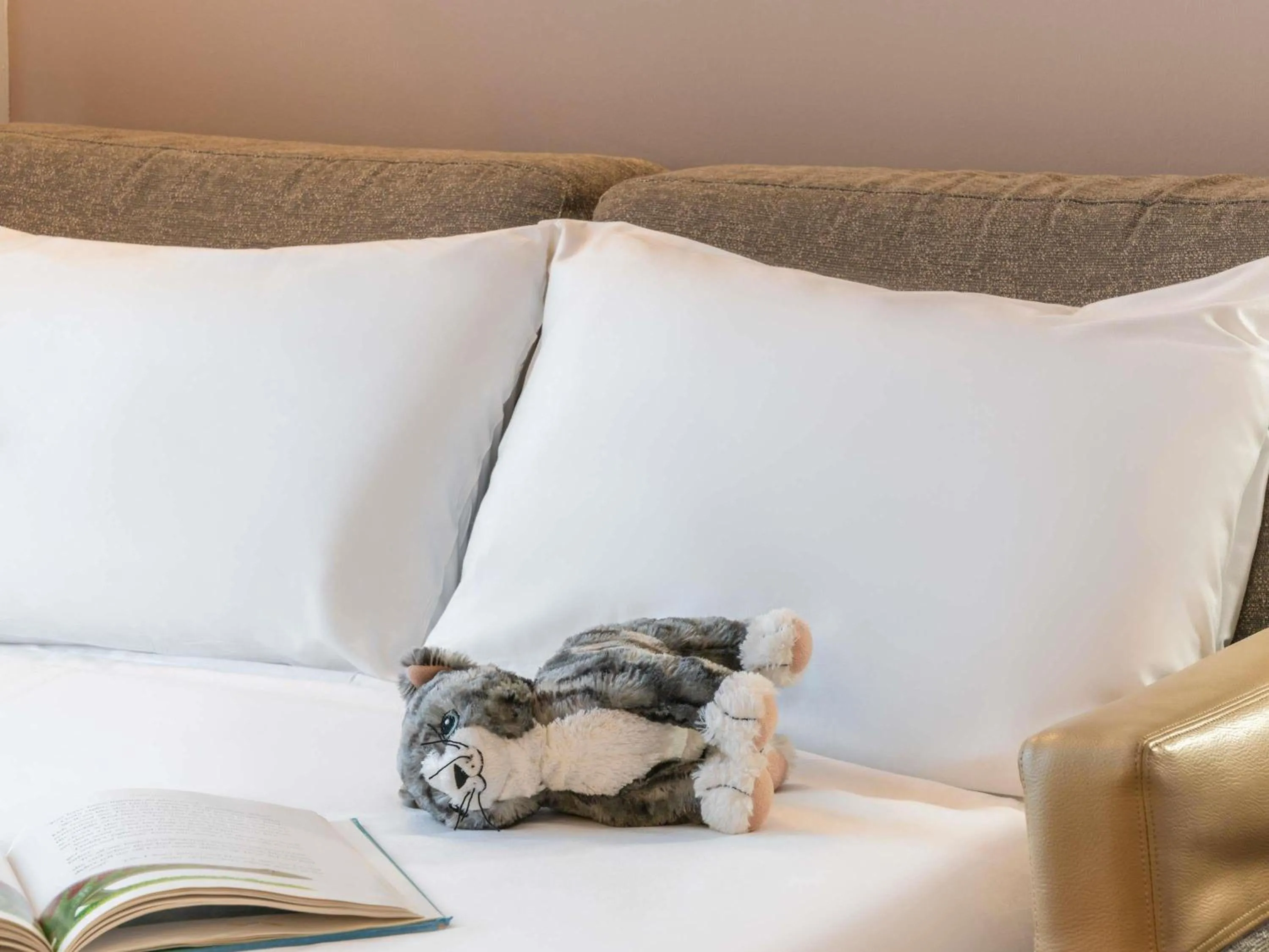 Other, Bed in Novotel Edinburgh Park