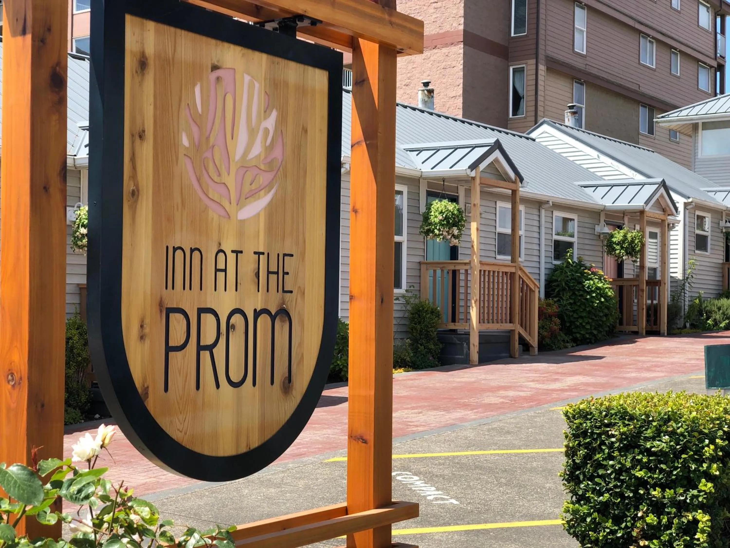 Facade/entrance in Inn at the Prom Oceanfront